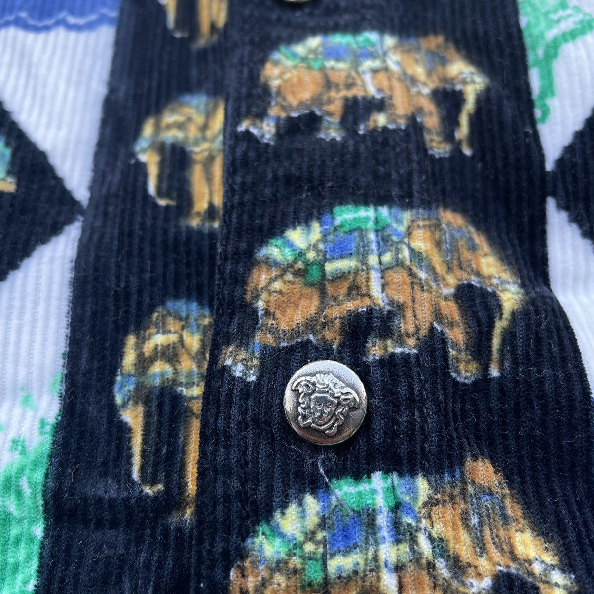 Vintage Versace Jeans Couture India Print Pattern Corduroy Shirt Size US S / EU 44-46 / 1 - 5 Thumbnail
