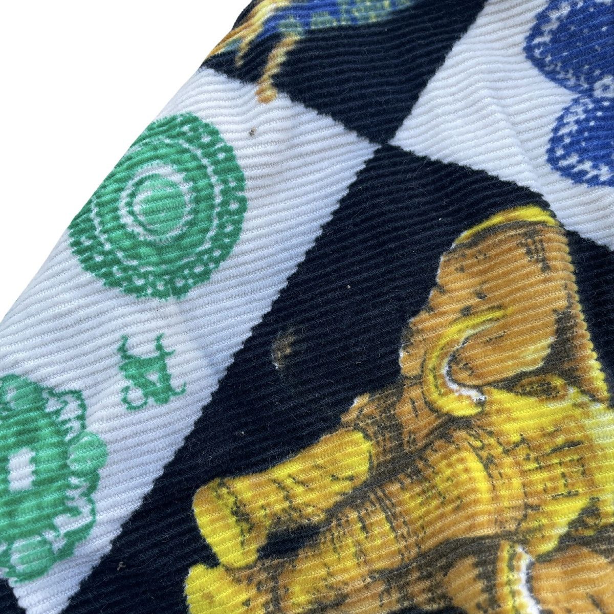 Vintage Versace Jeans Couture India Print Pattern Corduroy Shirt Size US S / EU 44-46 / 1 - 9 Thumbnail