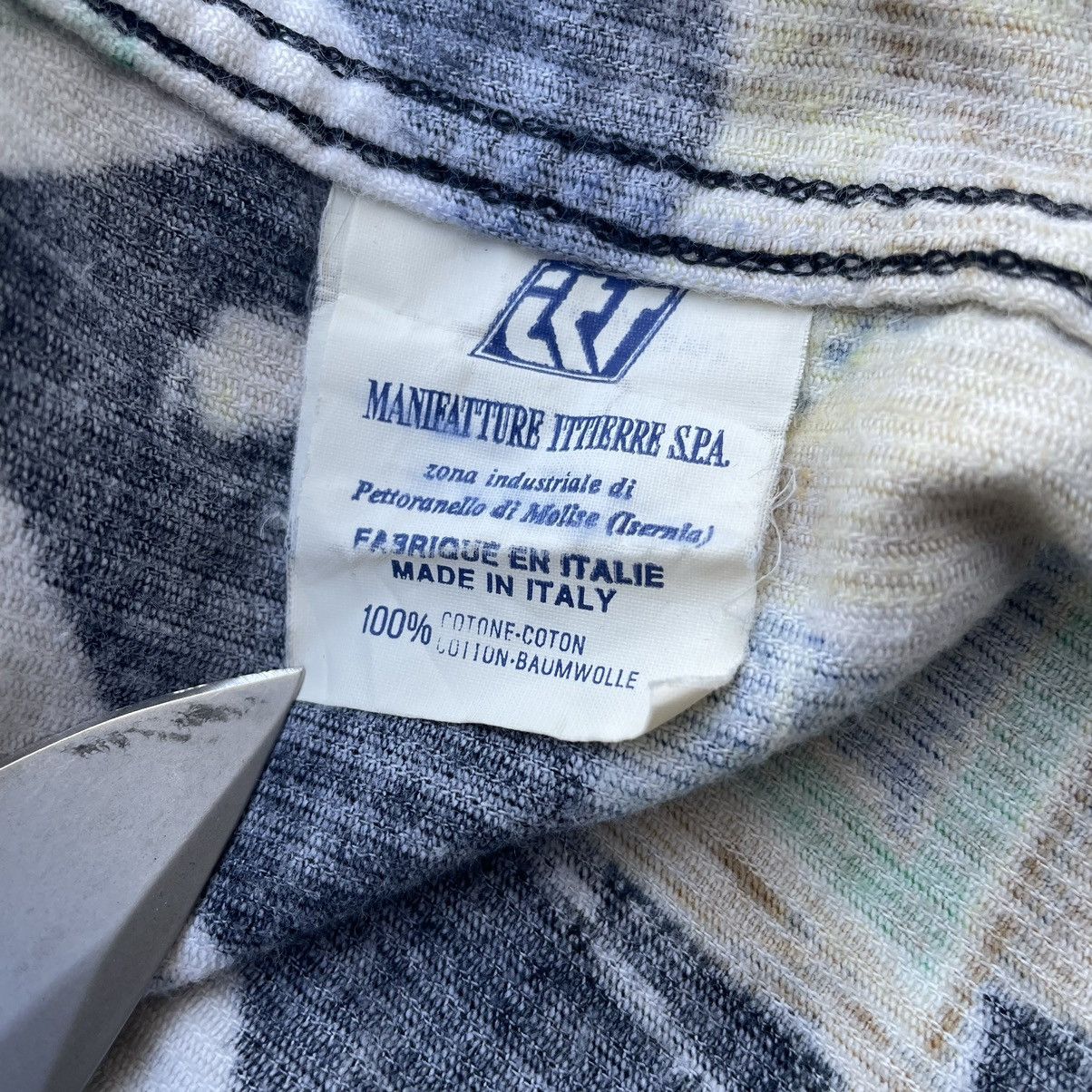 Vintage Versace Jeans Couture India Print Pattern Corduroy Shirt Size US S / EU 44-46 / 1 - 11 Thumbnail