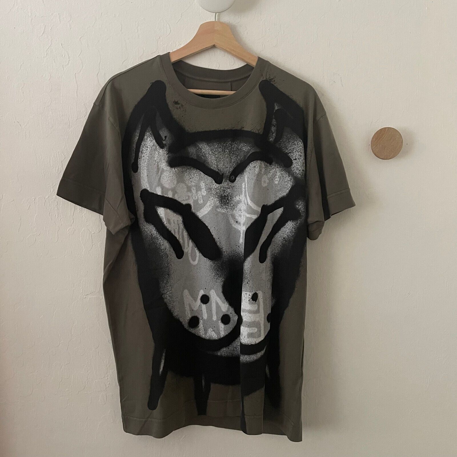 Givenchy CHITO Tag Spray Paint Effect Dog Tee T-Shirt NEW Size US S / EU 44-46 / 1 - 3 Thumbnail