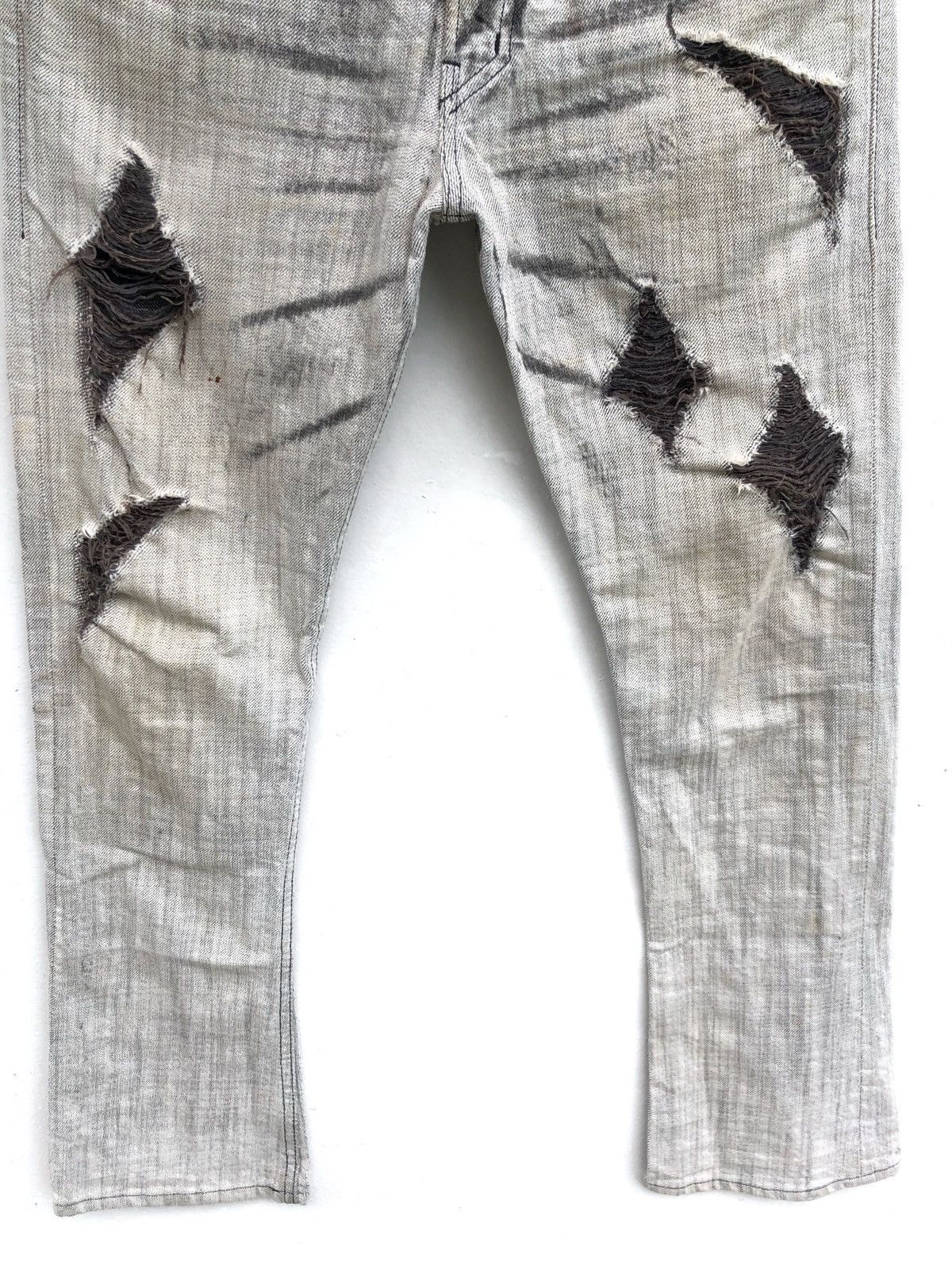 If Six Was Nine × Japanese Brand × Number (N)ine Japanese Brand Valentine Distressed Ripped Jeans Size US 28 / EU 44 - 4 Thumbnail