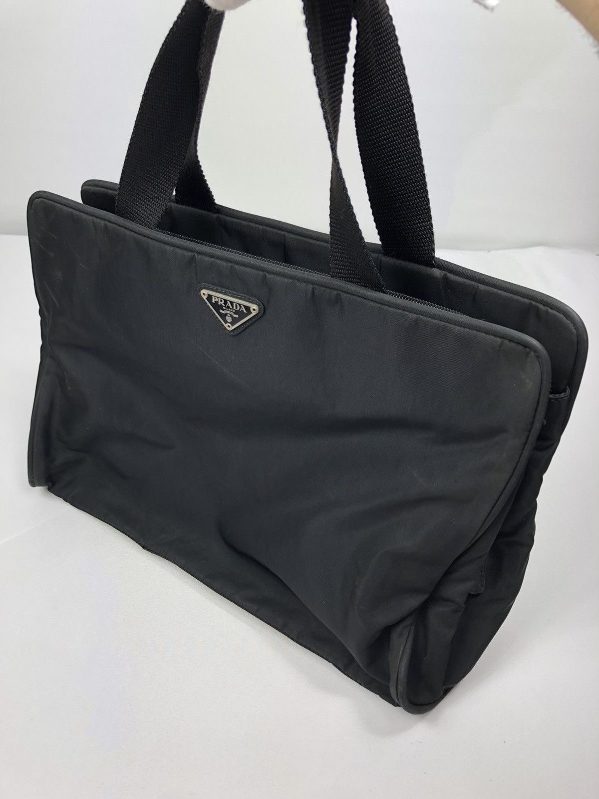 Prada tessuto nero nylon hand bag