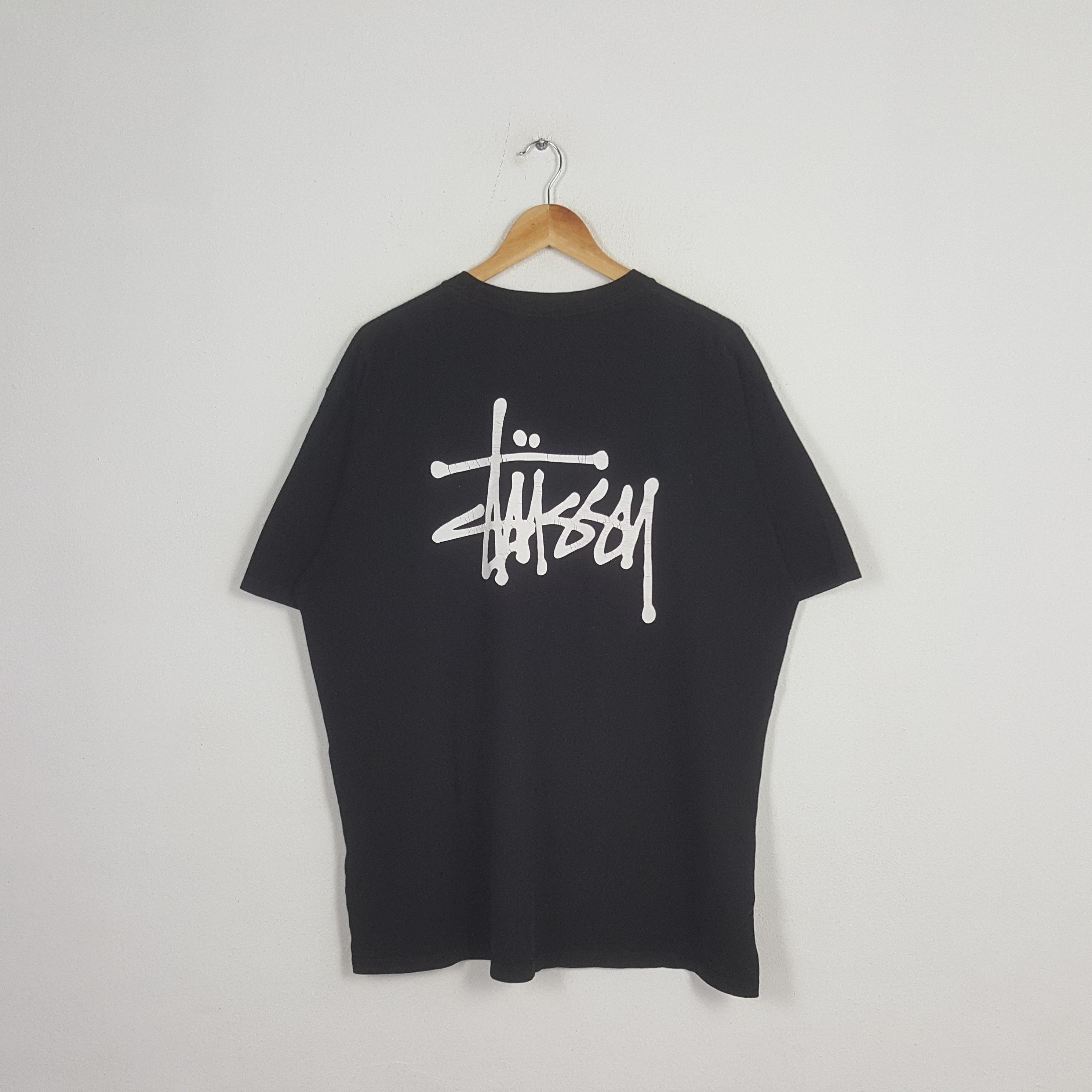 Stussy Vintage Stussy Skateboard Style Big Logo Art Tshirt Size US XL / EU 56 / 4 - 1 Thumbnail
