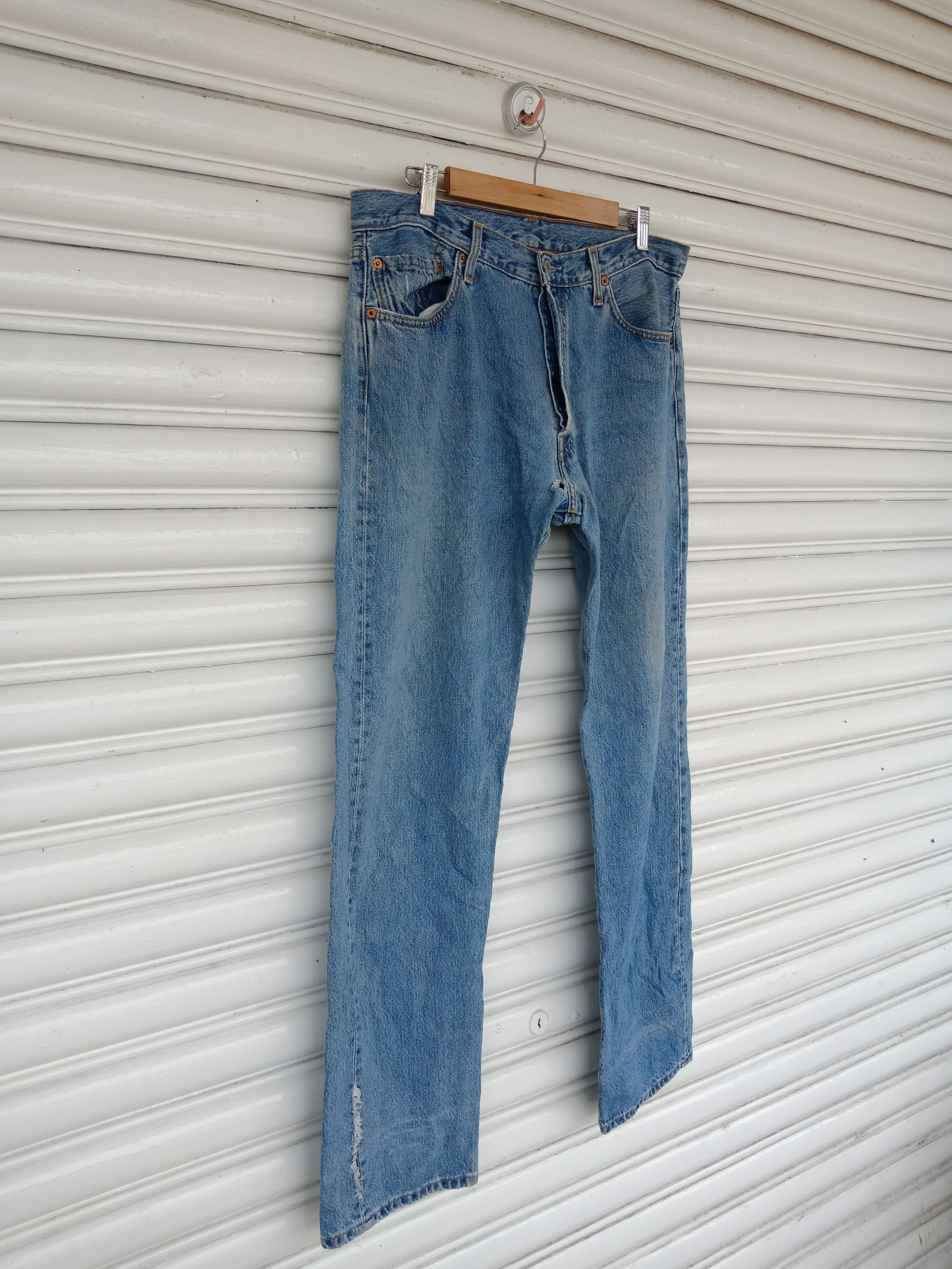 Levi's Levi's 501 Distressed Light Washed Made in USA (35" x 33") Size US 35 - 4 Thumbnail