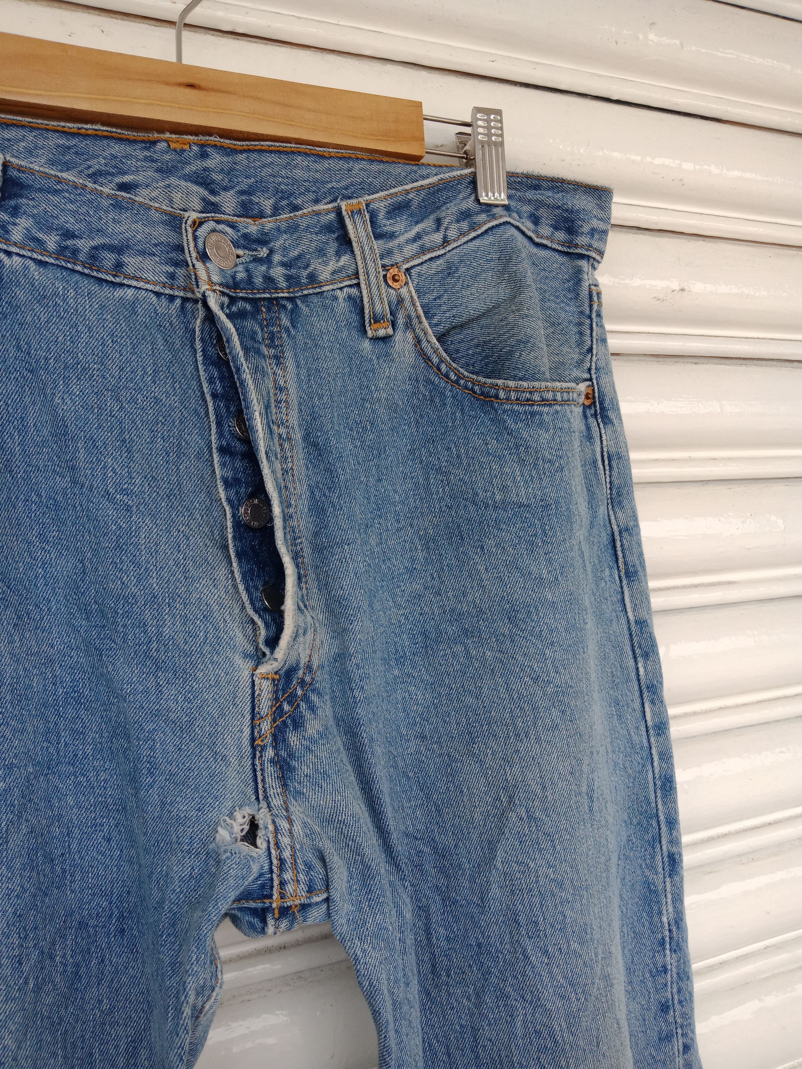 Levi's Levi's 501 Distressed Light Washed Made in USA (35" x 33") Size US 35 - 5 Thumbnail