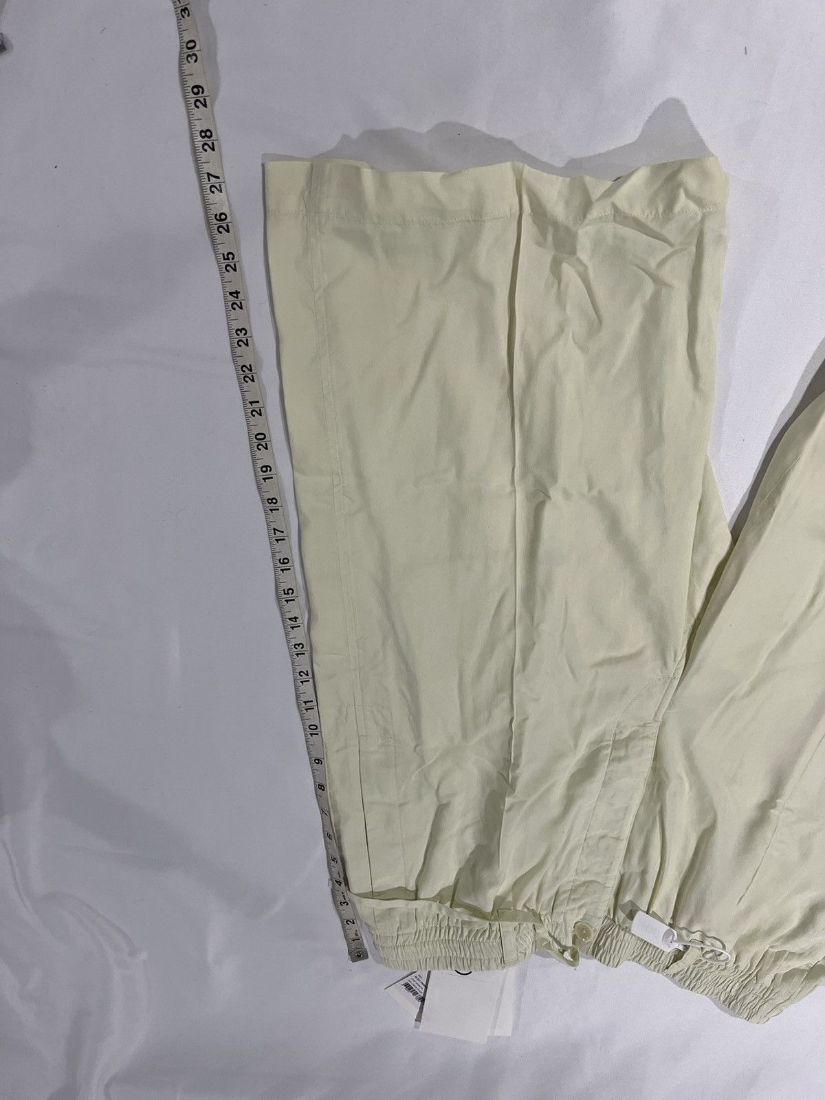 Lemaire Lemaire men’s elastic waist shorts. 50/34. $460 Size US 34 / EU 50 - 3 Thumbnail