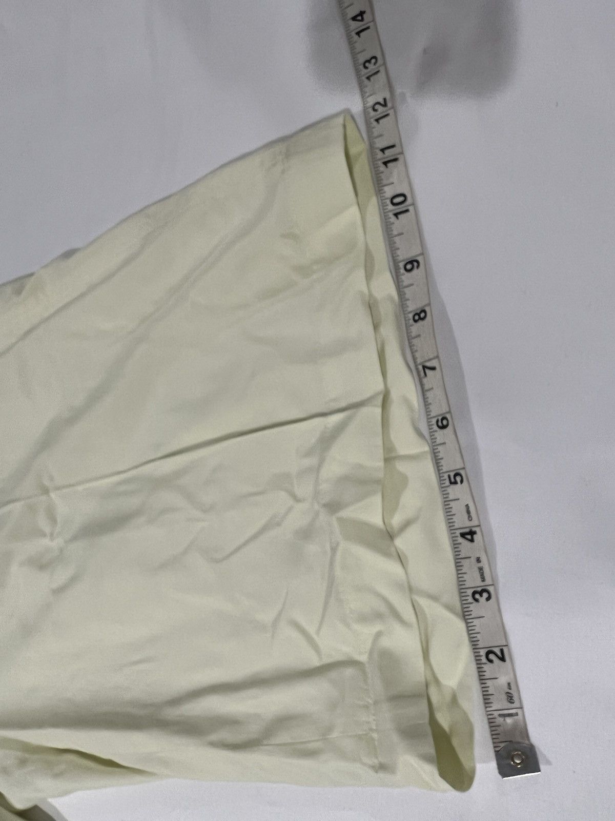 Lemaire Lemaire men’s elastic waist shorts. 50/34. $460 Size US 34 / EU 50 - 4 Thumbnail