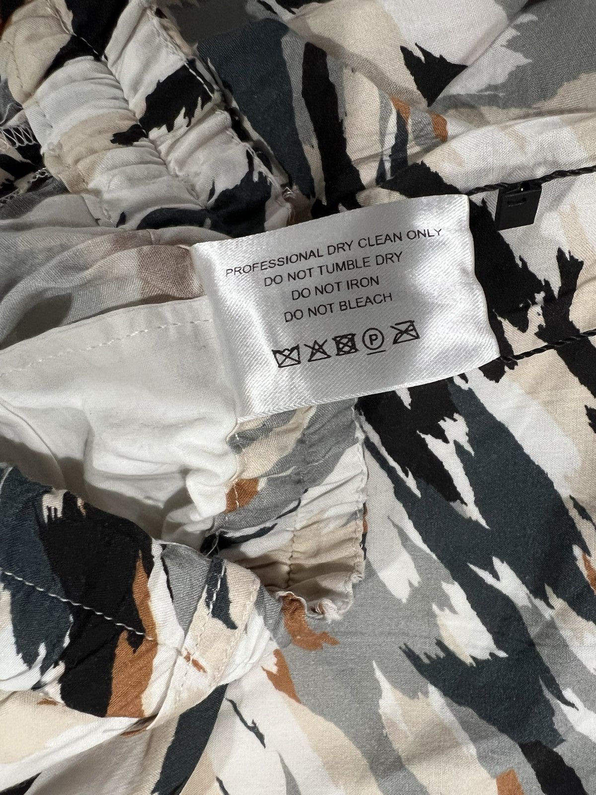 Lemaire Lemaire men’s elastic waist shorts. 50/34. $460 Size US 34 / EU 50 - 9 Thumbnail
