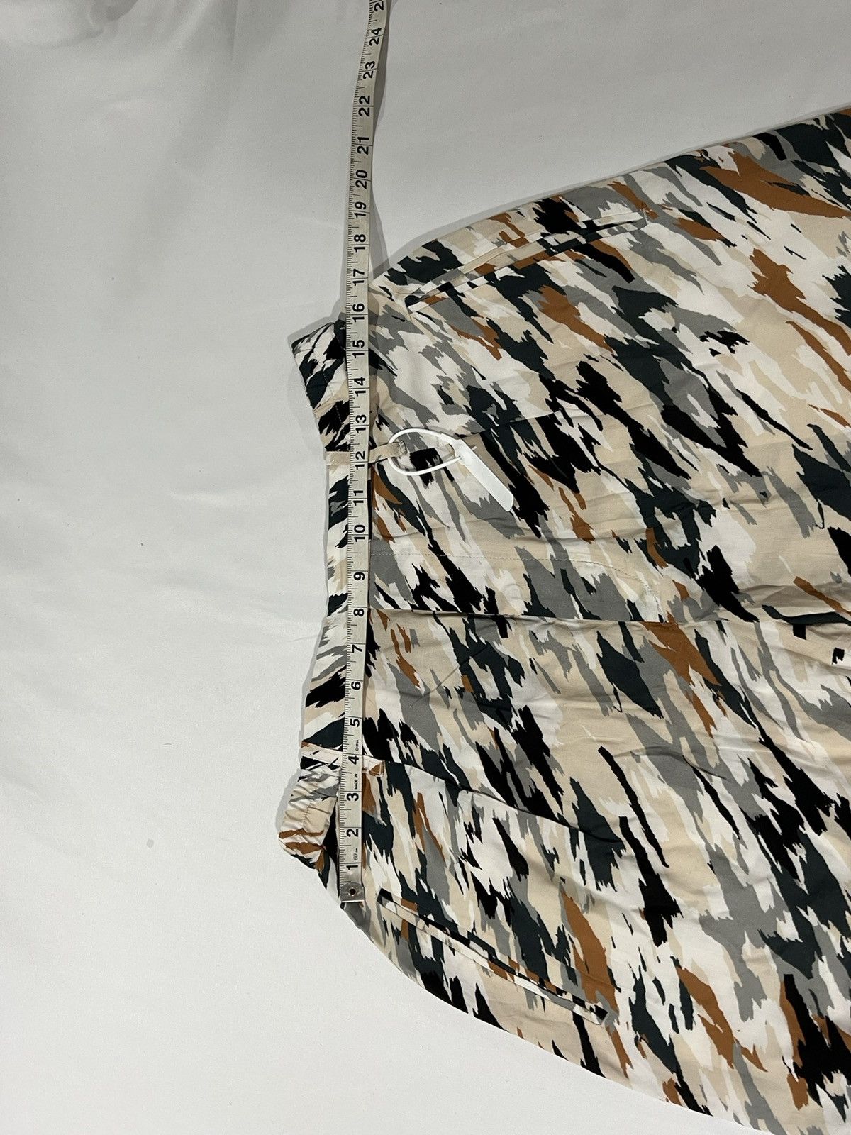 Lemaire Lemaire men’s elastic waist shorts. 50/34. $460 Size US 34 / EU 50 - 5 Thumbnail