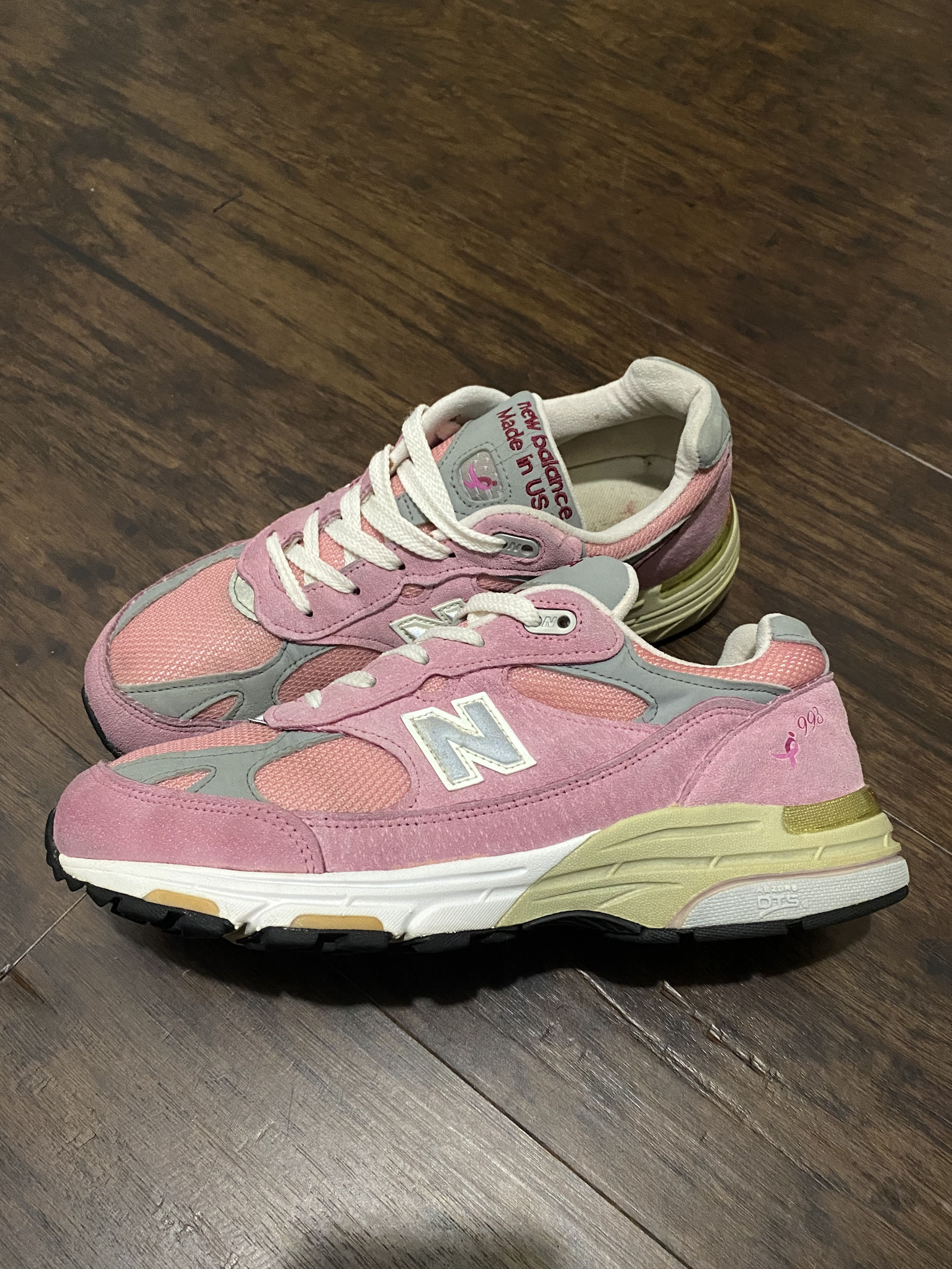 New Balance 993 Womens Pink Breast Cancer size 8 RARE