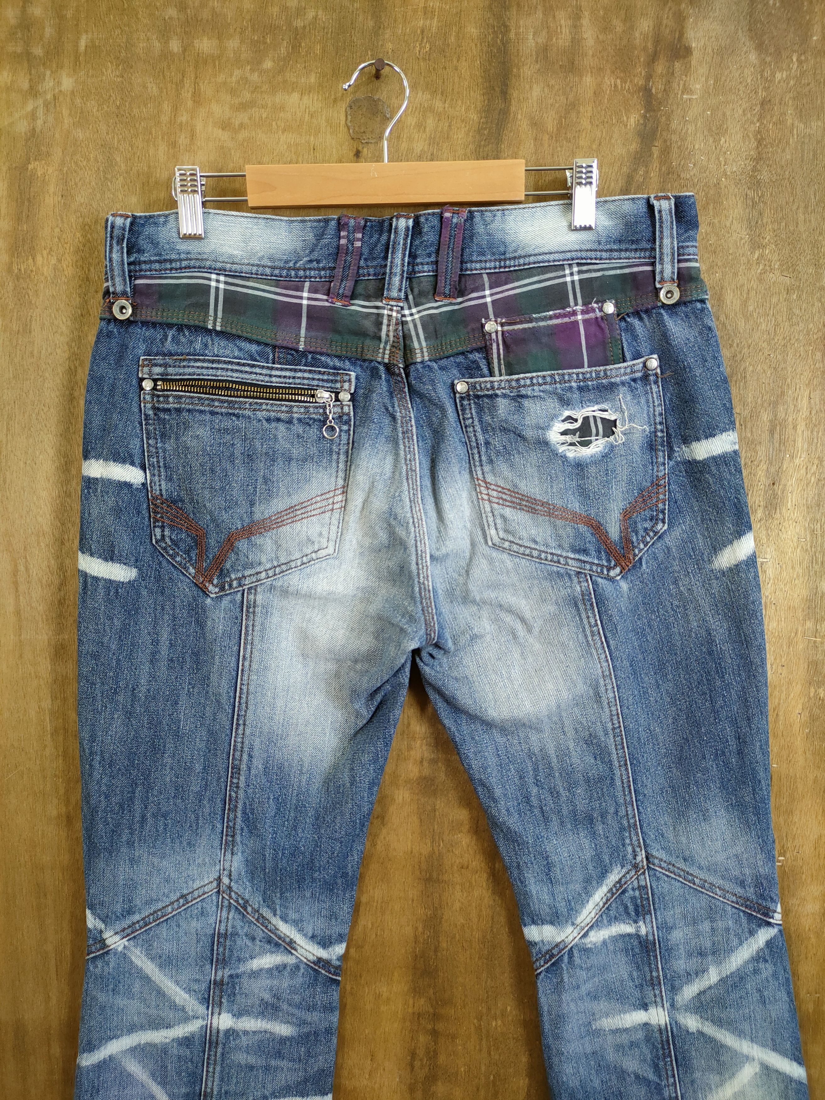 HIDEAWAYS Hideaways nicole distressed denim jeans pants #46-743 Size US 34 / EU 50 - 3 Thumbnail