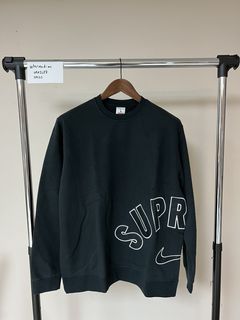 Supreme nike crewneck on sale black