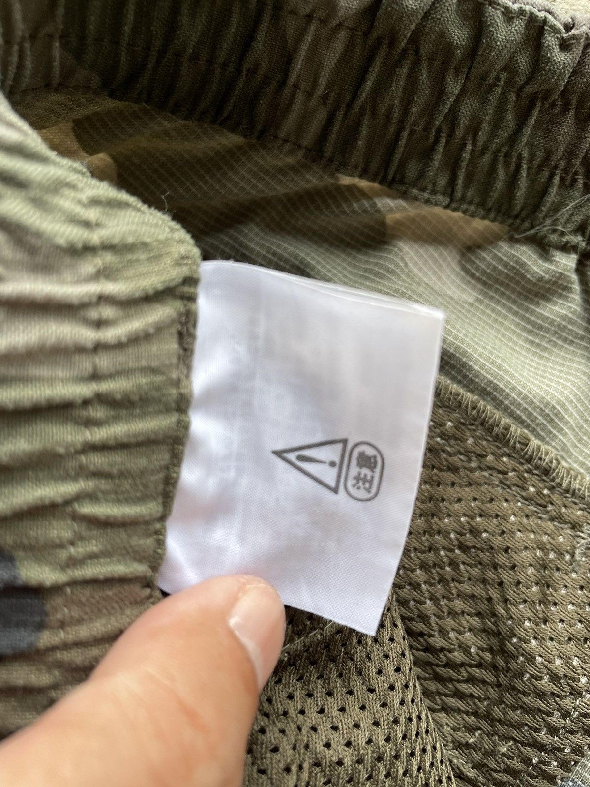 The North Face The North Face Camo shorts pants Size US 33 - 9 Thumbnail