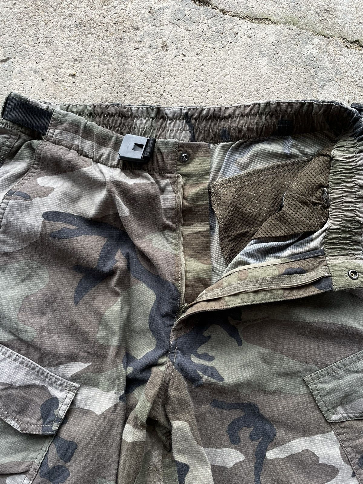 The North Face The North Face Camo shorts pants Size US 33 - 3 Thumbnail