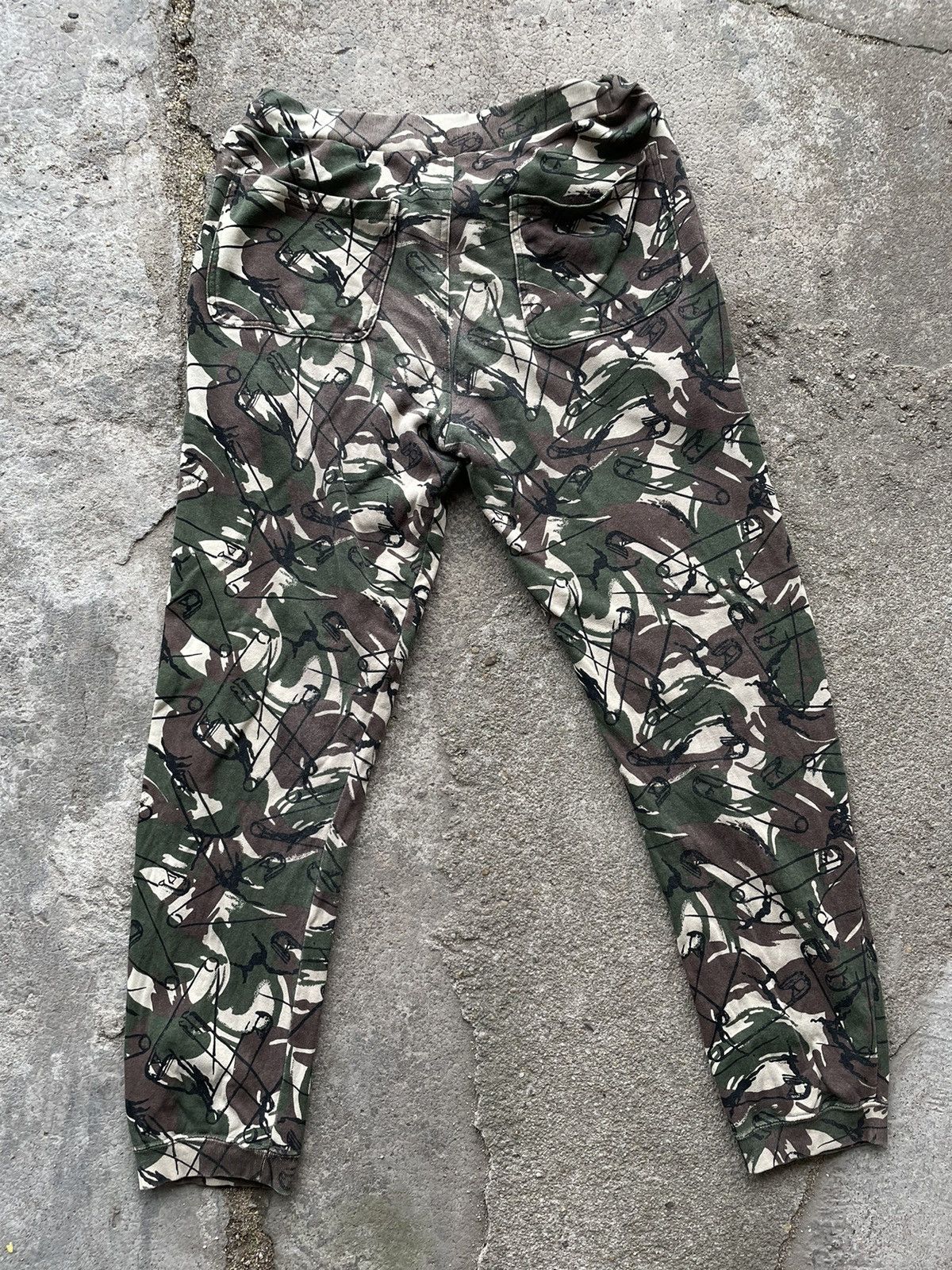 Hysteric Glamour Hysteric Glamour Joggers pants camo design Size US 30 / EU 46 - 2 Thumbnail