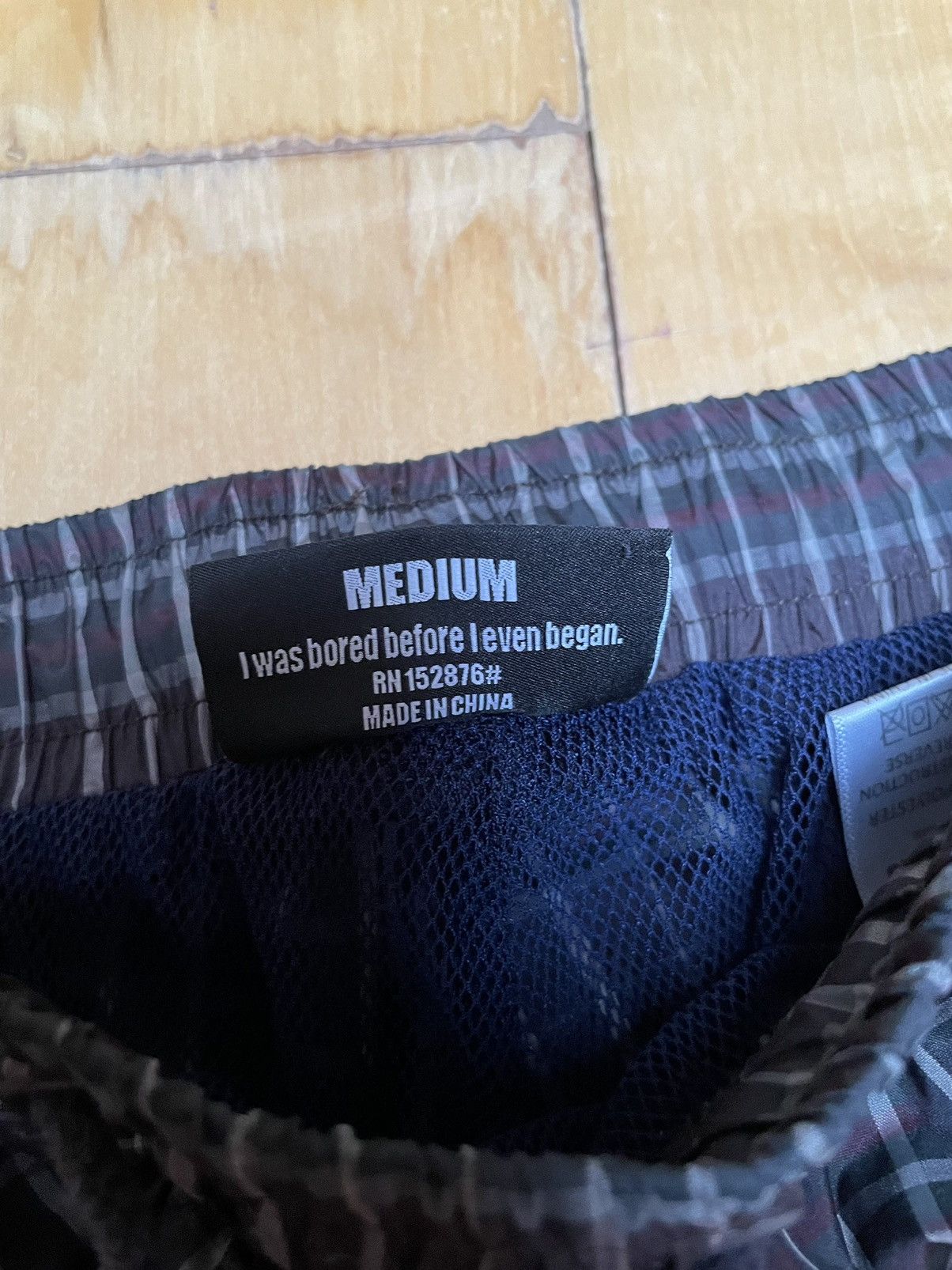 Pleasures Pleasures plaid nylon synched pants size medium Size US 30 / EU 46 - 5 Thumbnail
