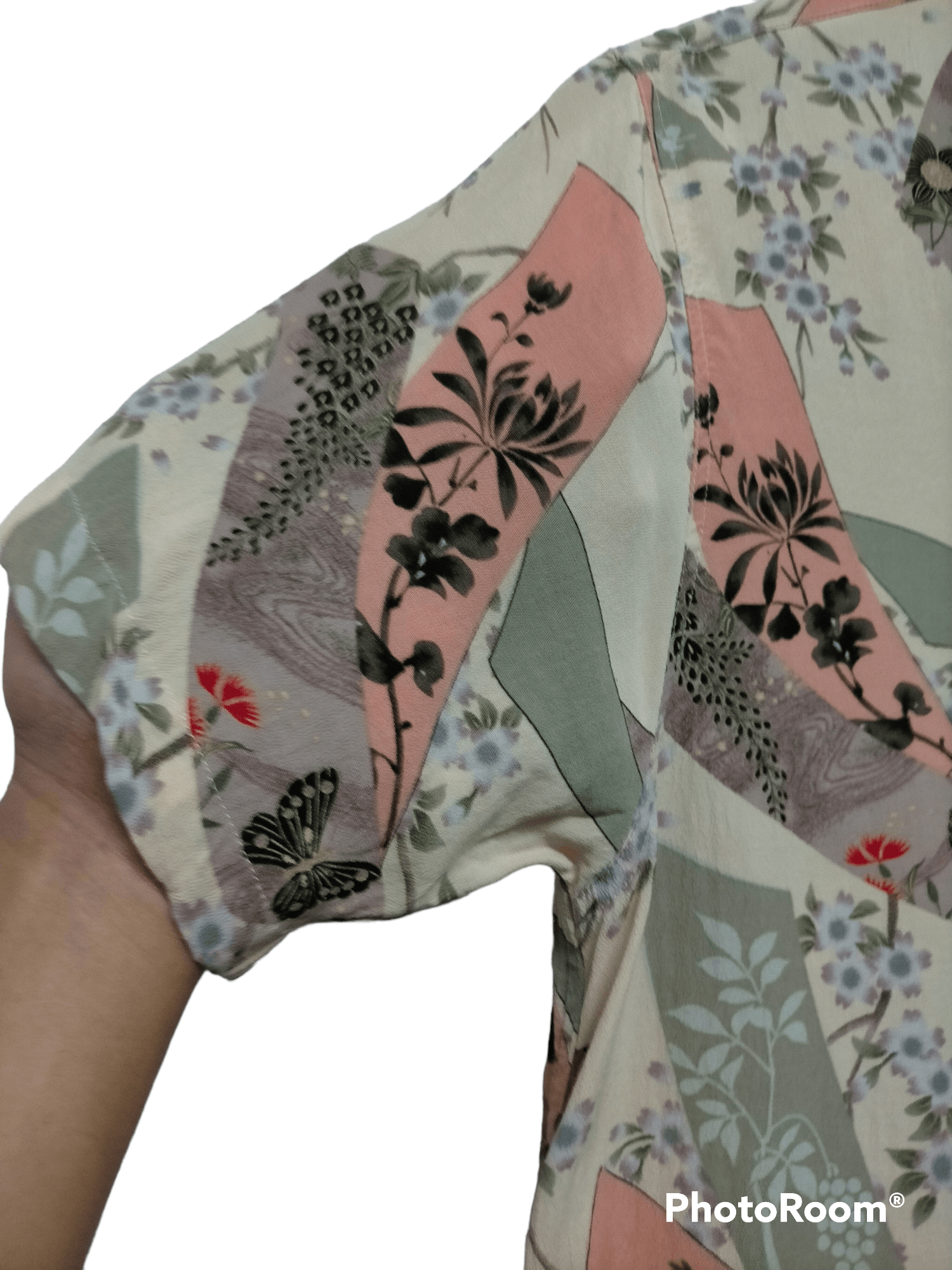 Japanese Brand Oniwa Soto Rayon Crepe Hawaiian shirt Size US L / EU 52-54 / 3 - 6 Thumbnail