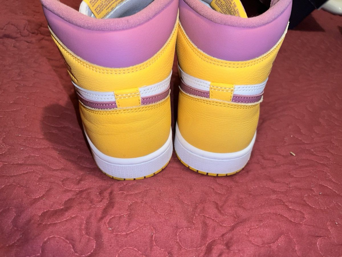 Jordan Brand Air Jordan 1 Retro Size US 8.5 / EU 41-42 - 2 Thumbnail