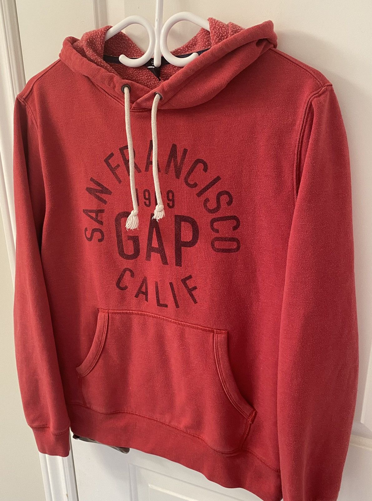 Gap GAP San Francisco California Mens Red Hoodie/Sweater Size US S / EU 44-46 / 1 - 3 Thumbnail