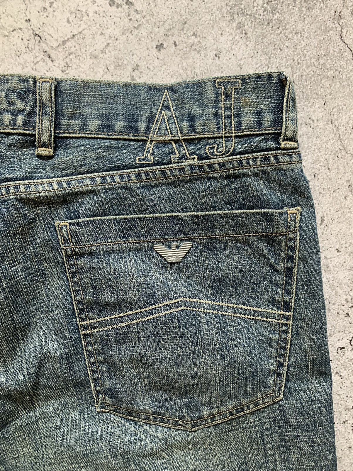 Giorgio Armani Armani vintage distressed regular fit denim pants Size US 36 / EU 52 - 8 Thumbnail