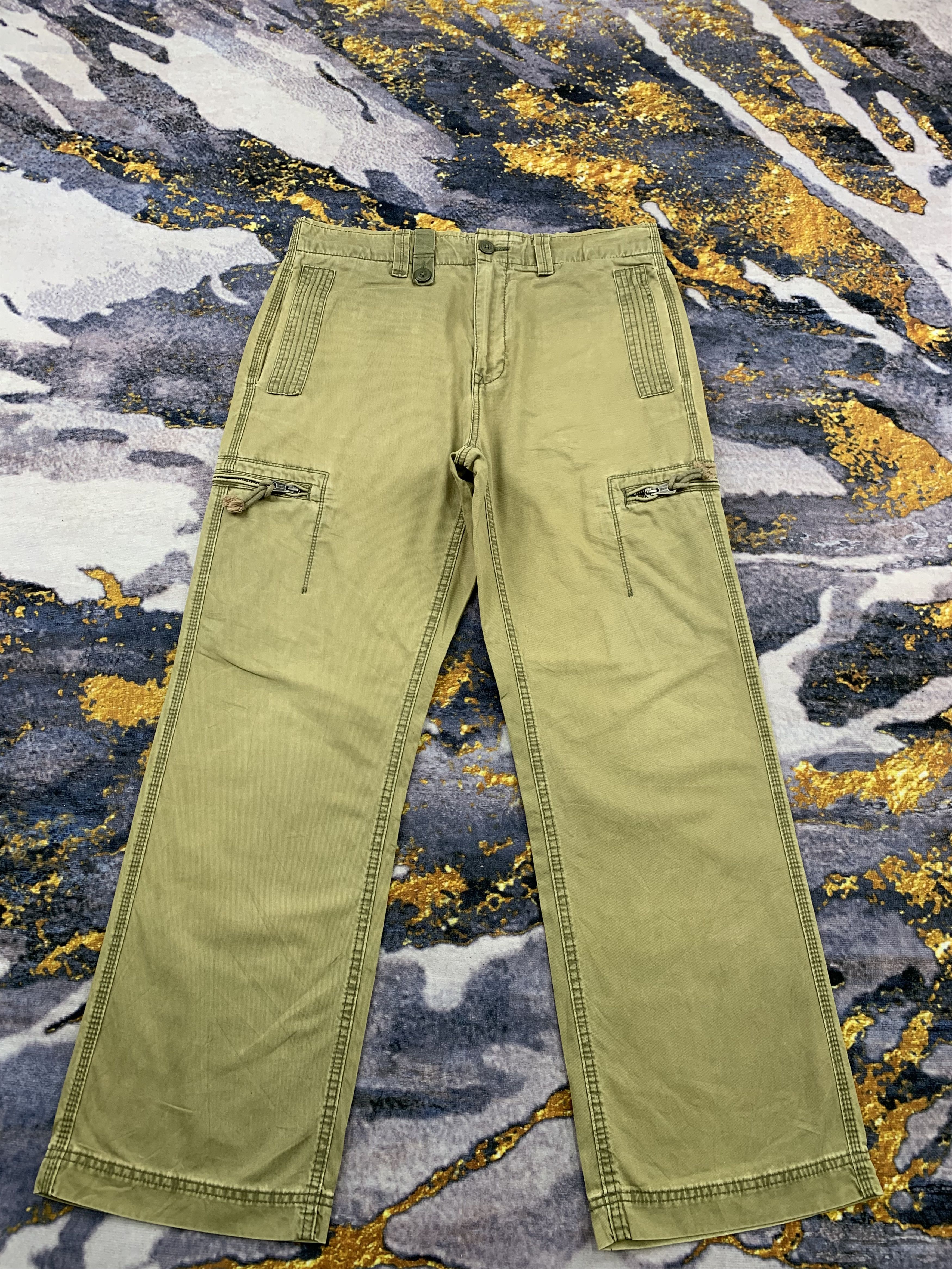 image of Gap Multipocket Sun Faded Cargo Pants in Green, Men's (Size 35)