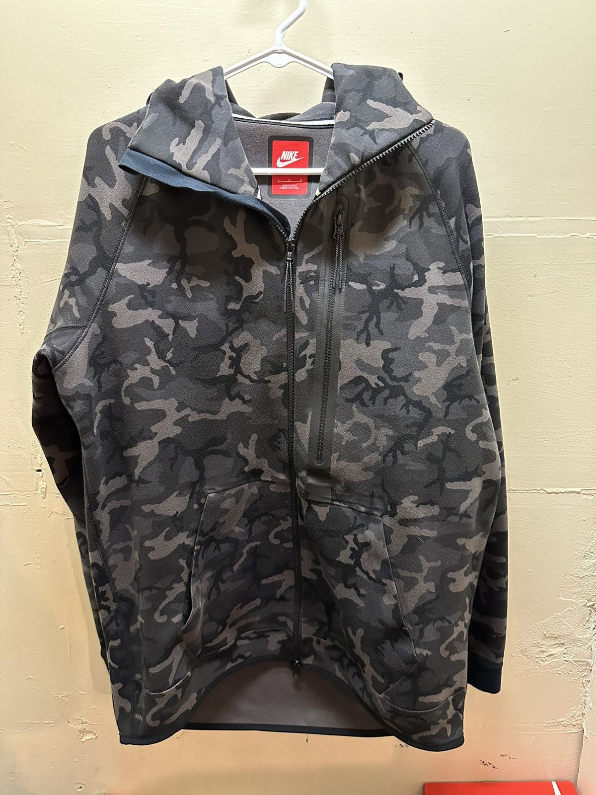 Nike Black Camo Nike Tech Jacket Size US L / EU 52-54 / 3 - 1 Thumbnail
