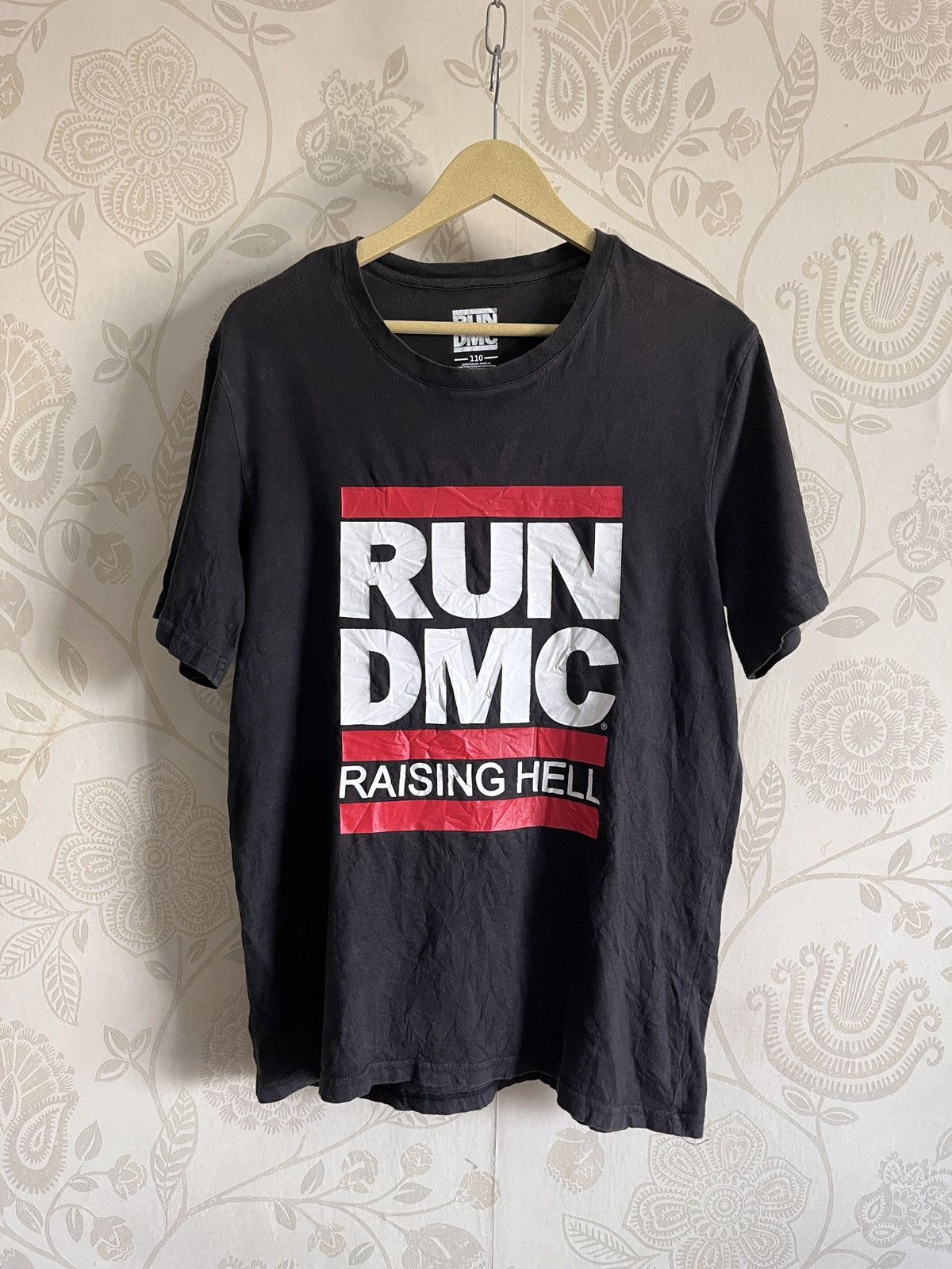 RUN DMC × Rap Tees RUN DMC Raising Hell Rap Tees Black Copyright 2015 Size US M / EU 48-50 / 2 - 14 Thumbnail