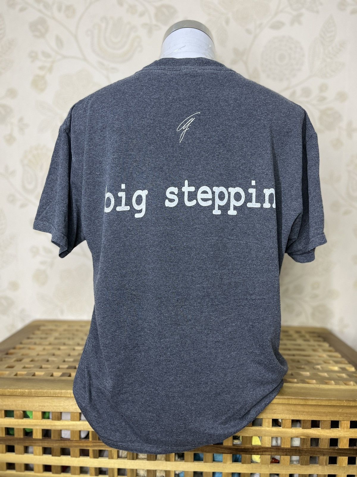 Jerzees × Vintage Big Steppin Aaron Goodwin Printed TShirt Size US XL / EU 56 / 4 - 2 Thumbnail