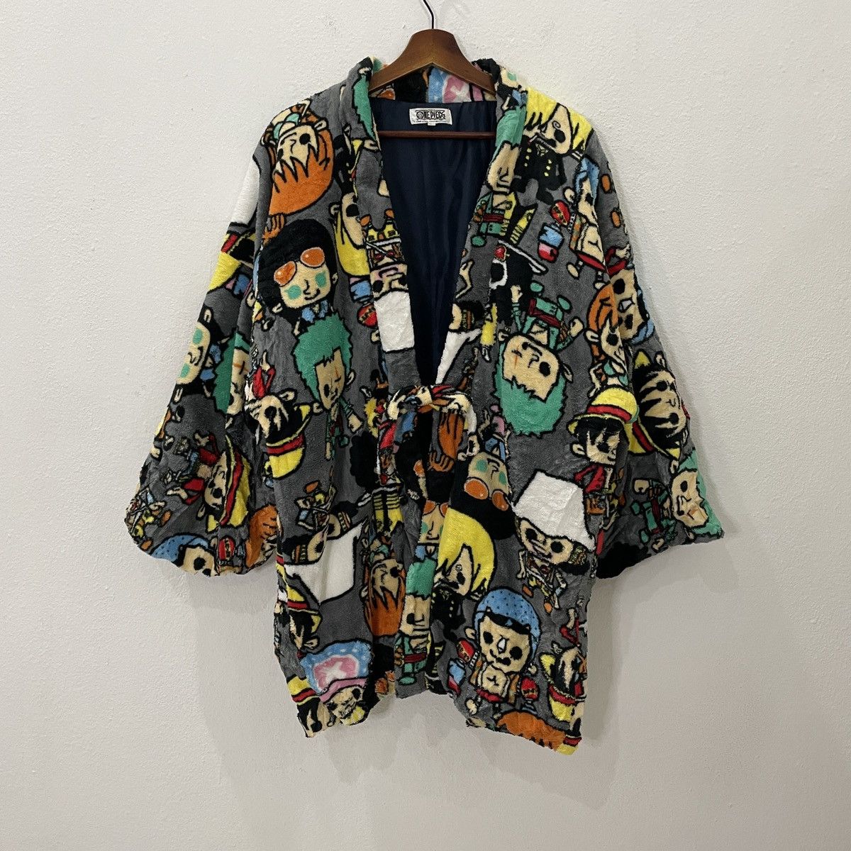 One Piece Vintage Onepiece Fullprint Fleece Kimono Size US L / EU 52-54 / 3 - 1 Thumbnail