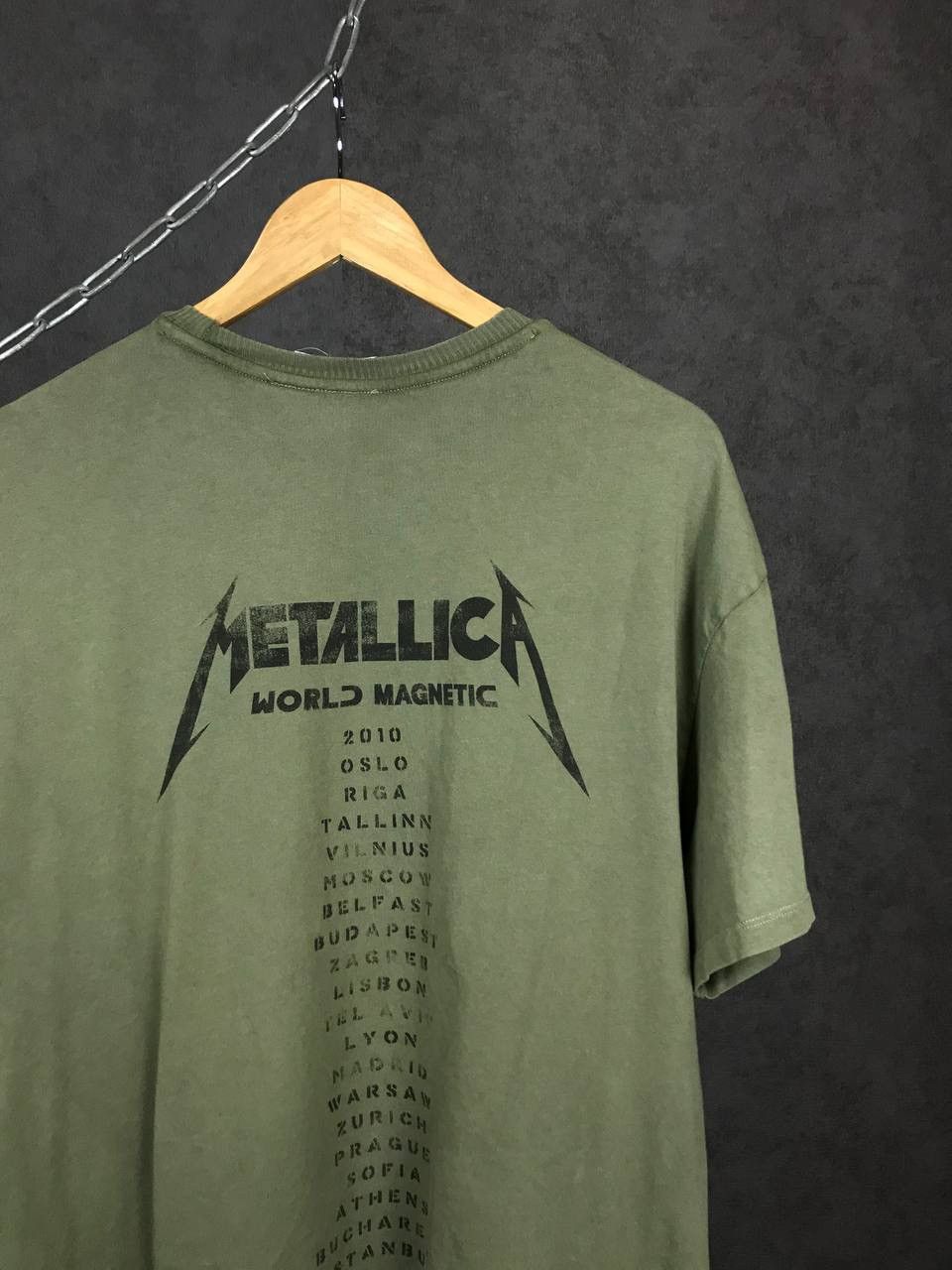 Band Tees × Metallica Metallica vintage rock band tour overprinted tee Size US L / EU 52-54 / 3 - 8 Thumbnail