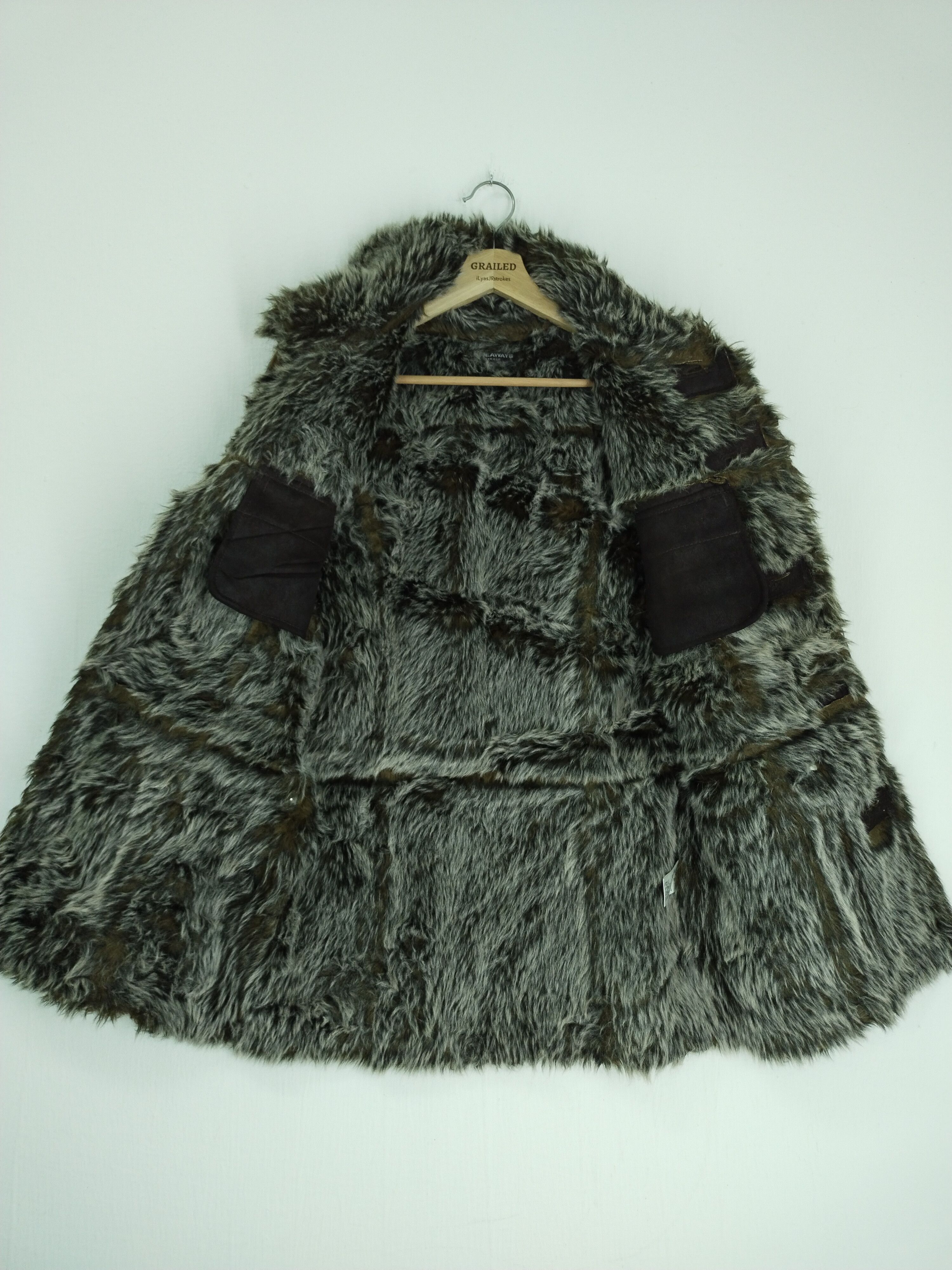 If Six Was Nine VINTAGE HIDEAWAYS NICOLE FUR FAUX COAT Size US S / EU 44-46 / 1 - 7 Thumbnail
