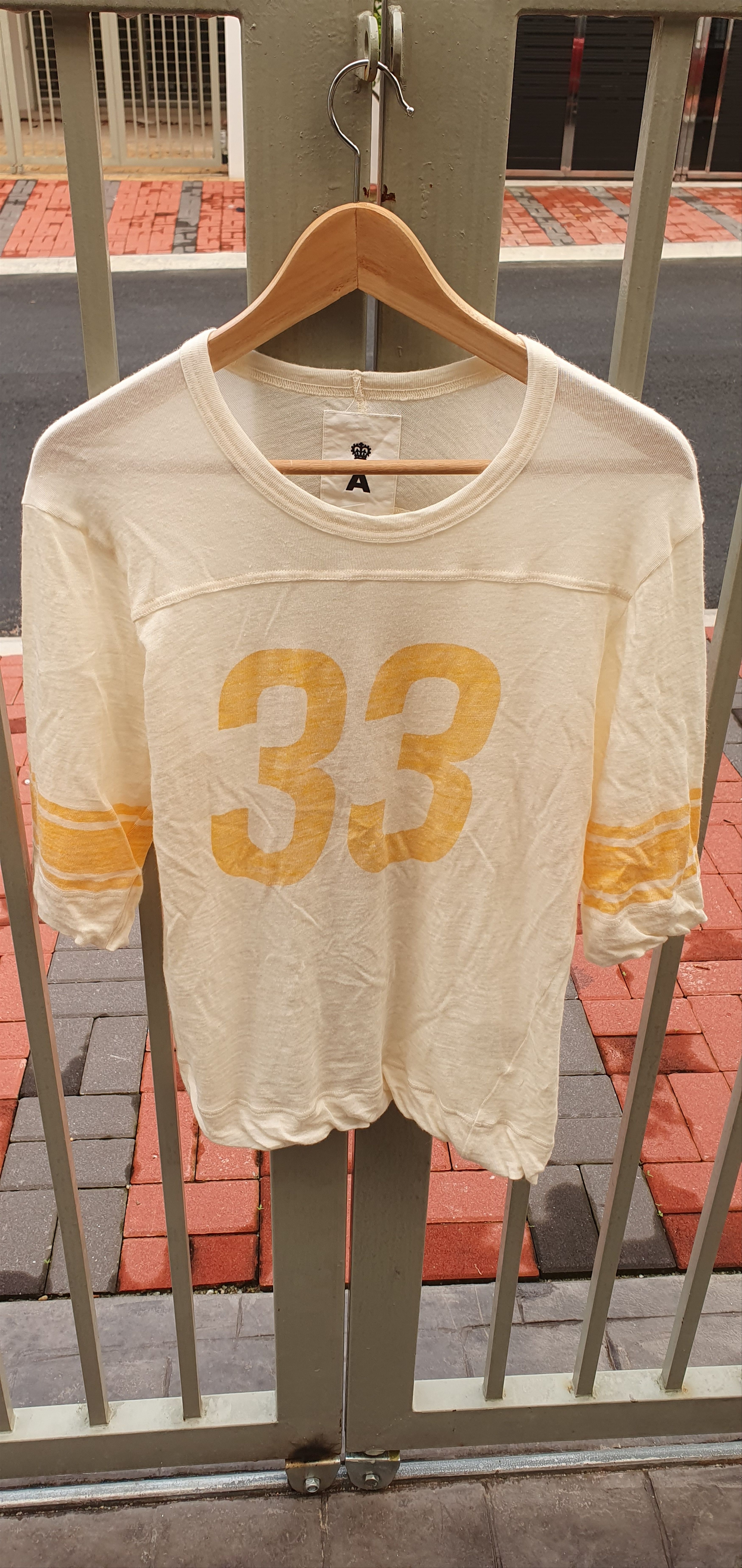 Japanese Brand Ä 33 Y2k Football NCAA Style t-Shirt Size US L / EU 52-54 / 3 - 7 Thumbnail