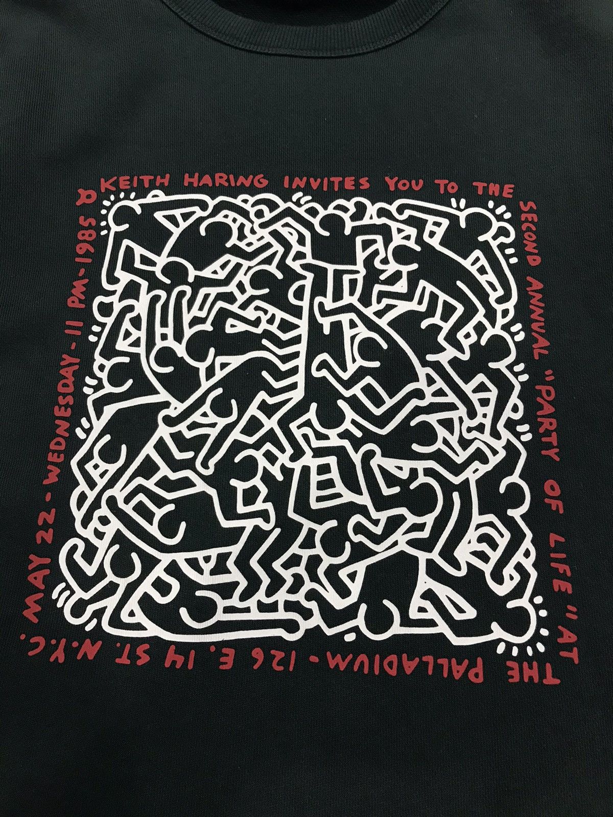 Keith Haring × Uniqlo × Vintage Vintage Keith haring Crewneck Sweatshirt Size US L / EU 52-54 / 3 - 3 Thumbnail