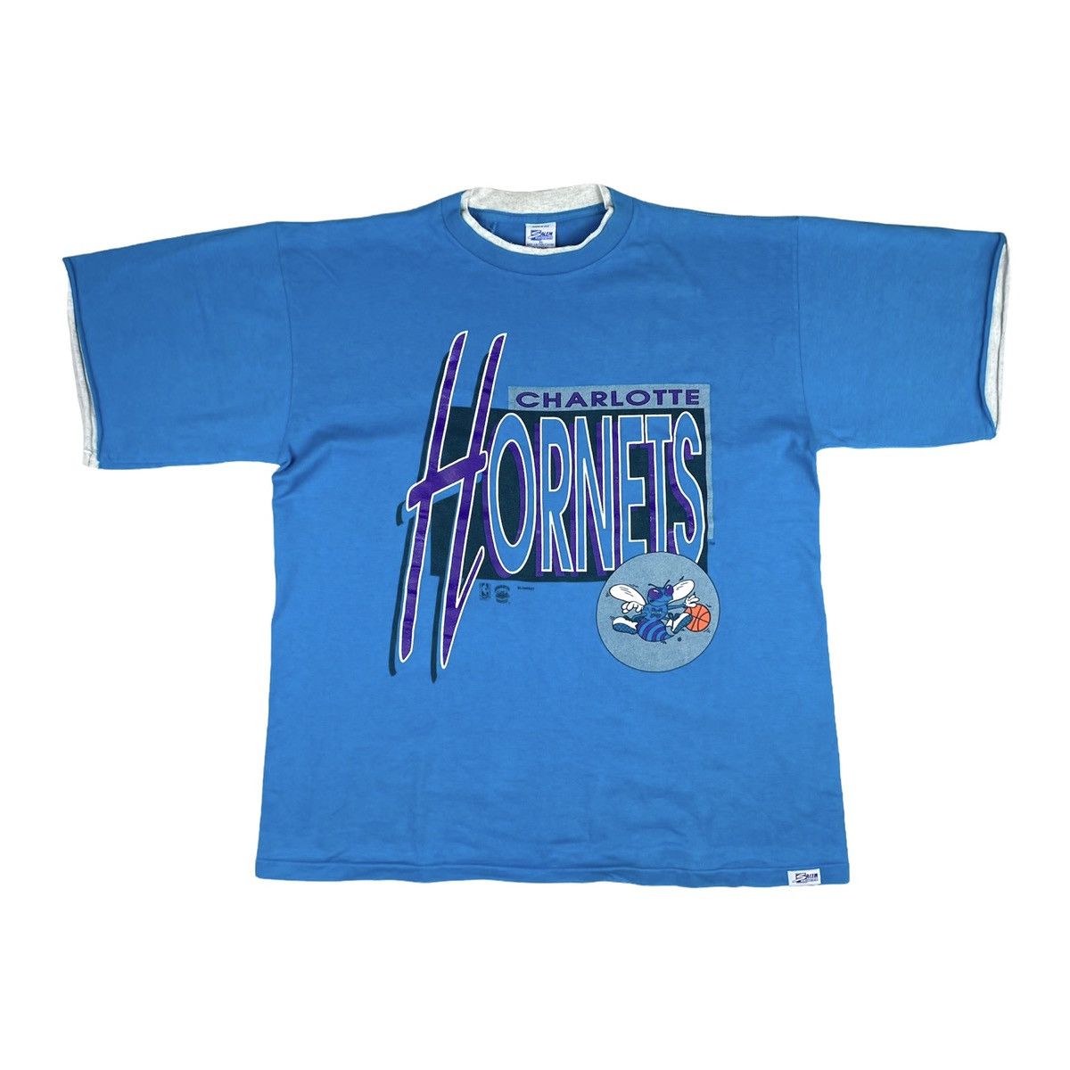 MLB 90’s Vintage Charlotte Hornets T Shirt NBA by Salem Made USA Size US XL / EU 56 / 4 - 1 Thumbnail