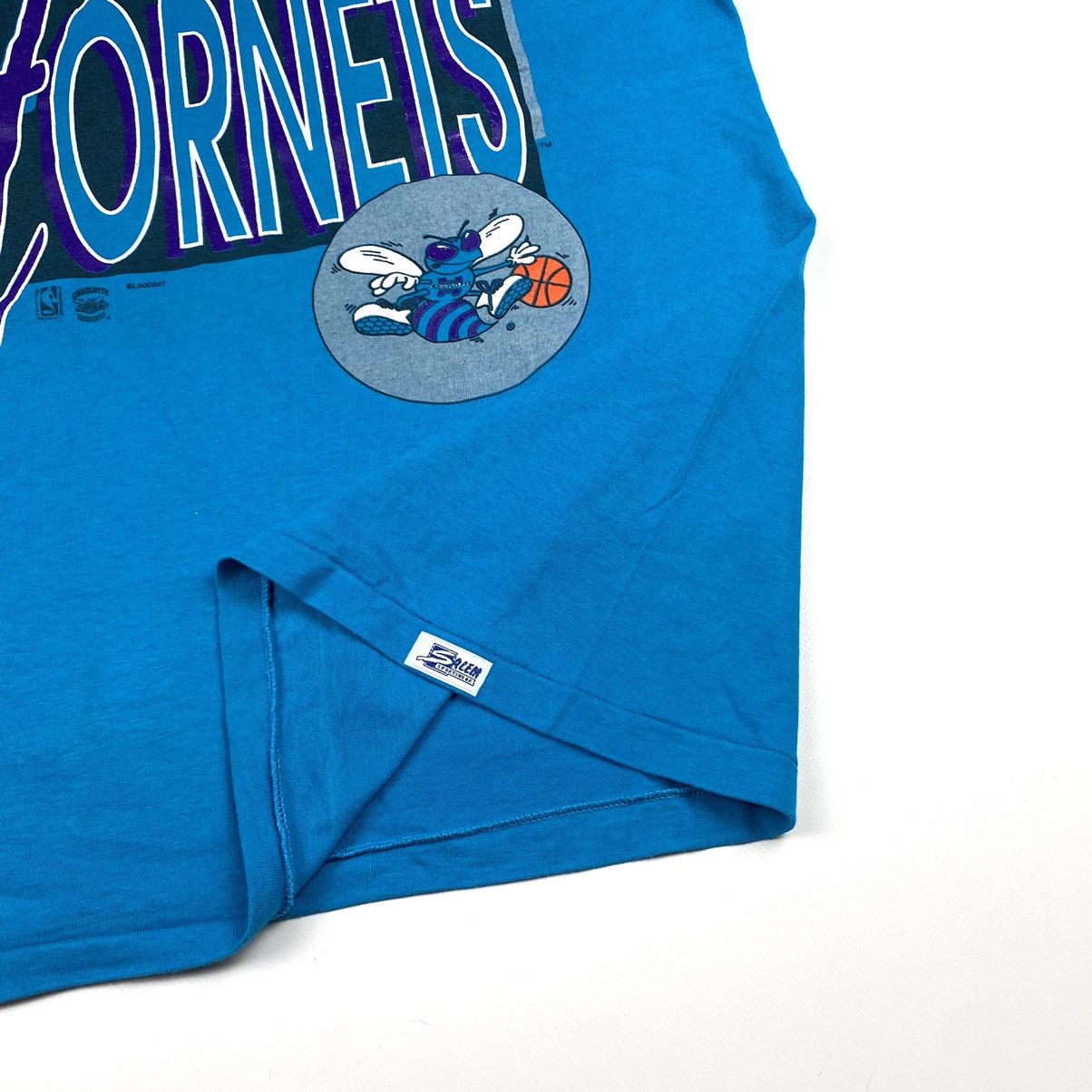 MLB 90’s Vintage Charlotte Hornets T Shirt NBA by Salem Made USA Size US XL / EU 56 / 4 - 8 Thumbnail