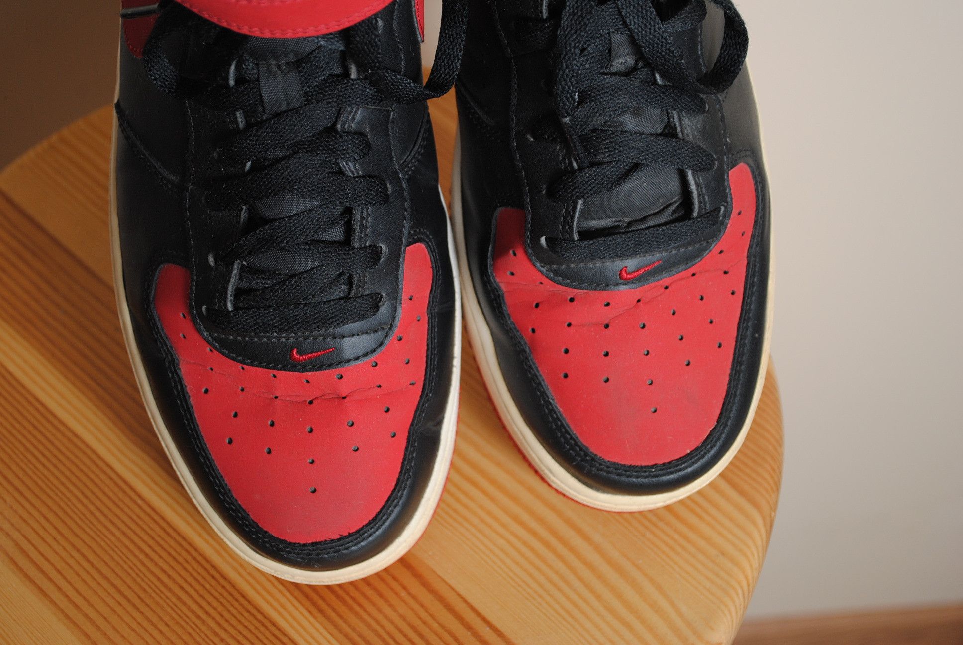 Nike Air Force Mid Bred Size US 10/ EU 44