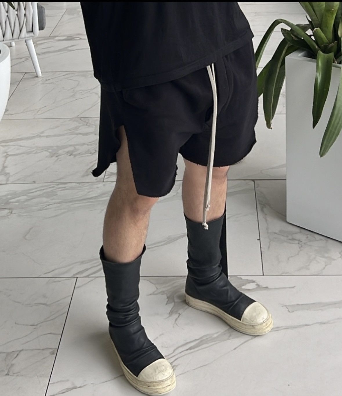 Rick Owens Drkshdw Rick Owens Drkshdw Phleg Shorts women’s size XL Size US 34 / EU 50 - 7 Thumbnail