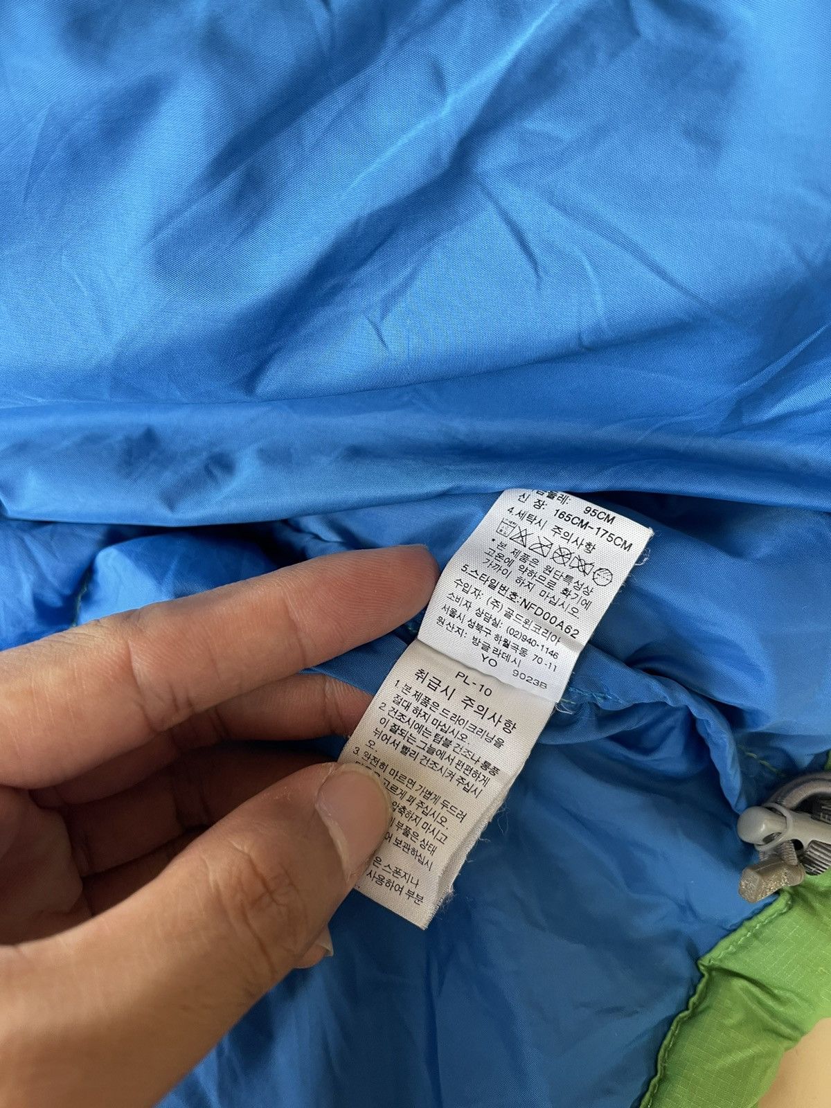 The North Face Vintage The North Face Nutpse 700 puffer jacket Size US M / EU 48-50 / 2 - 14 Thumbnail