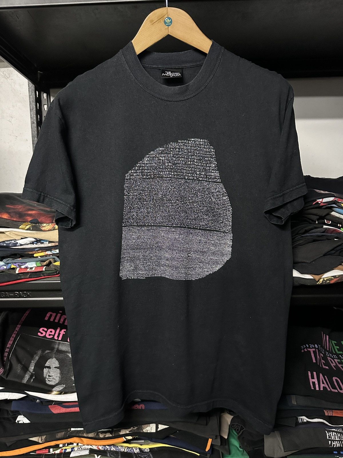 Vintage Vintage Rossetta Stone The British Museum Faded Tee Size US M / EU 48-50 / 2 - 1 Thumbnail