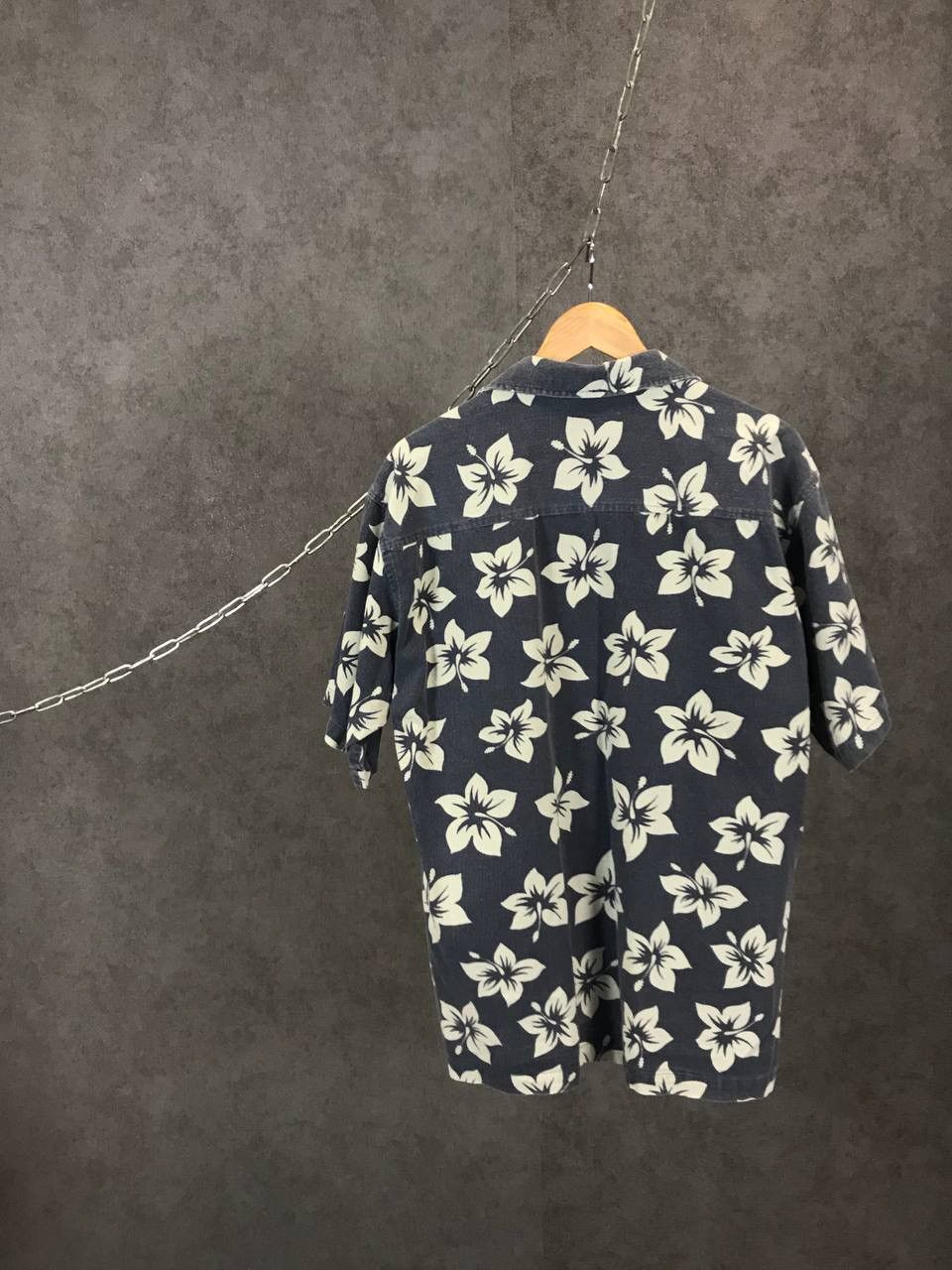 Quiksilver Quiksilver vintage Hawaiian flower velvet shirt Size US XL / EU 56 / 4 - 7 Thumbnail