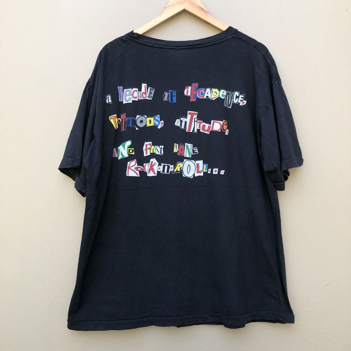 Band Tees × Vintage Vintage motley crue 1991 tee Size US XL / EU 56 / 4 - 6 Thumbnail