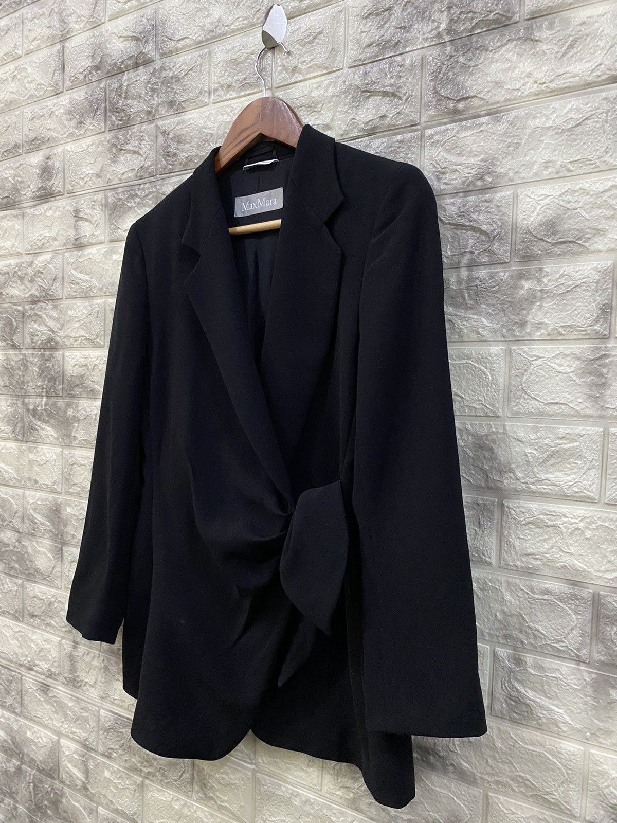 Other MAX MARA JACKET NICE DESIGN Size US XS / EU 42 / 0 - 4 Thumbnail