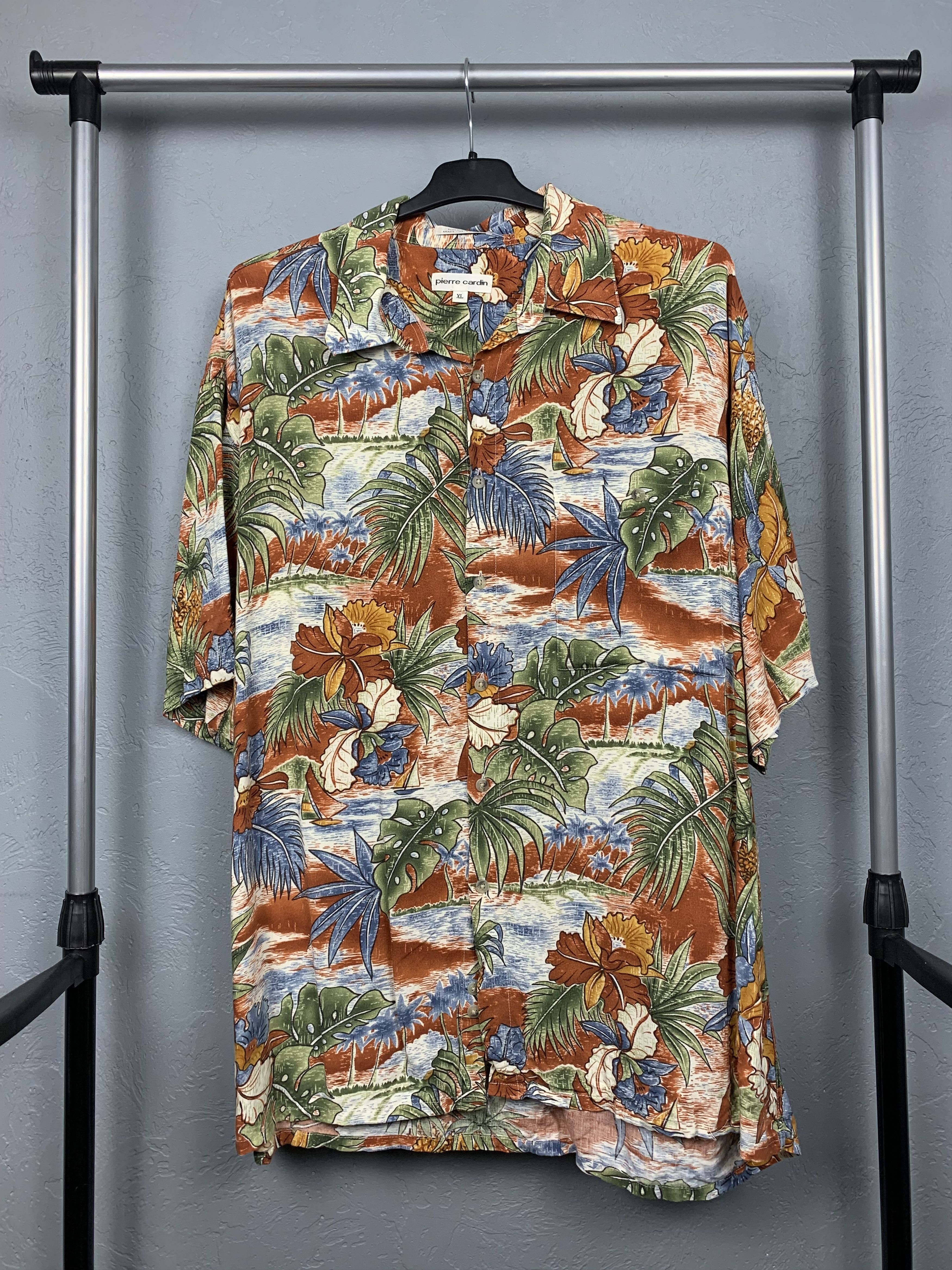 Pierre Cardin Pierre Cardin Vintage Hawaiian Shirt Size US XL / EU 56 / 4 - 1 Thumbnail