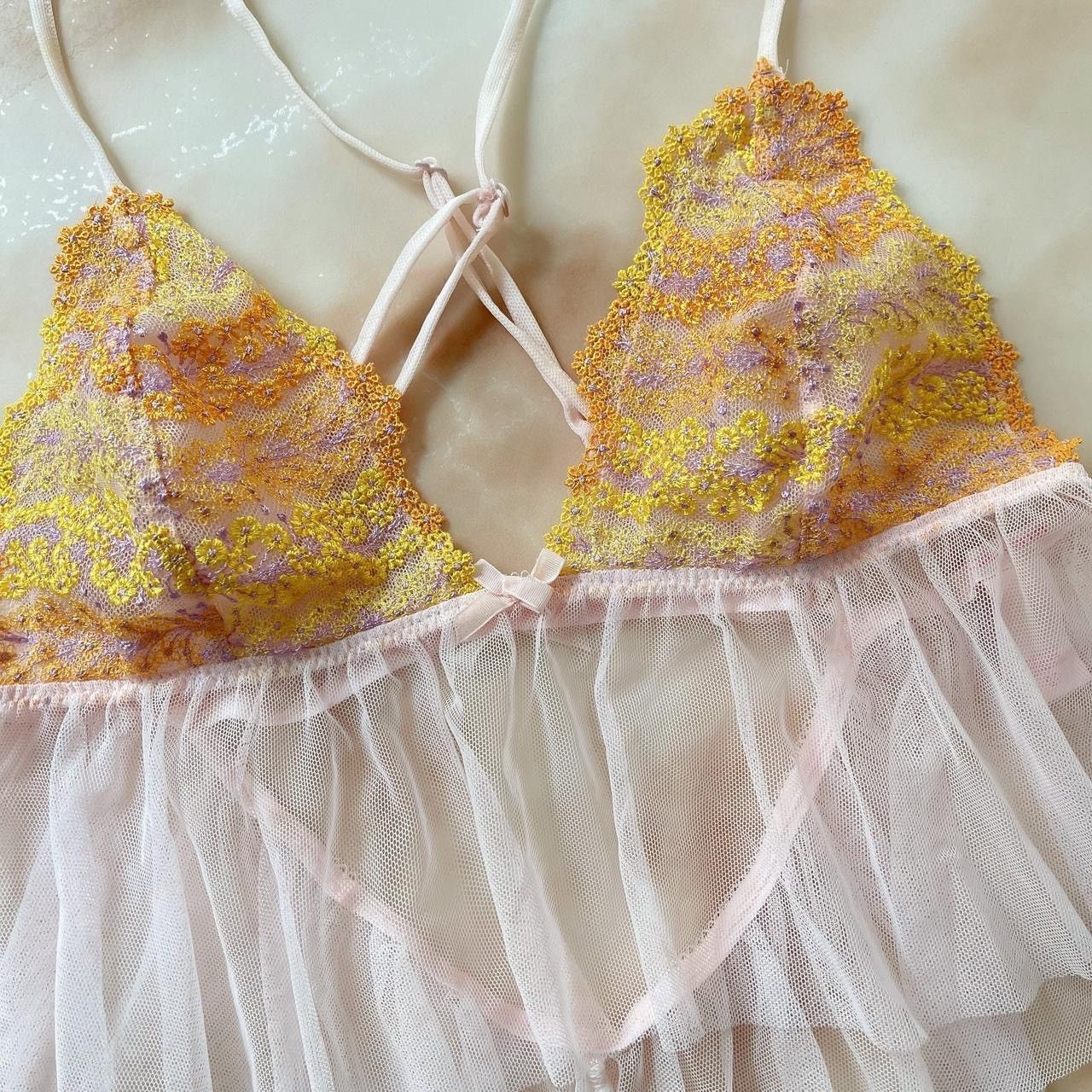 Victoria's Secret VS pink orange floral embroidered mesh sheer cami top size M Size M / US 6-8 / IT 42-44 - 2 Thumbnail