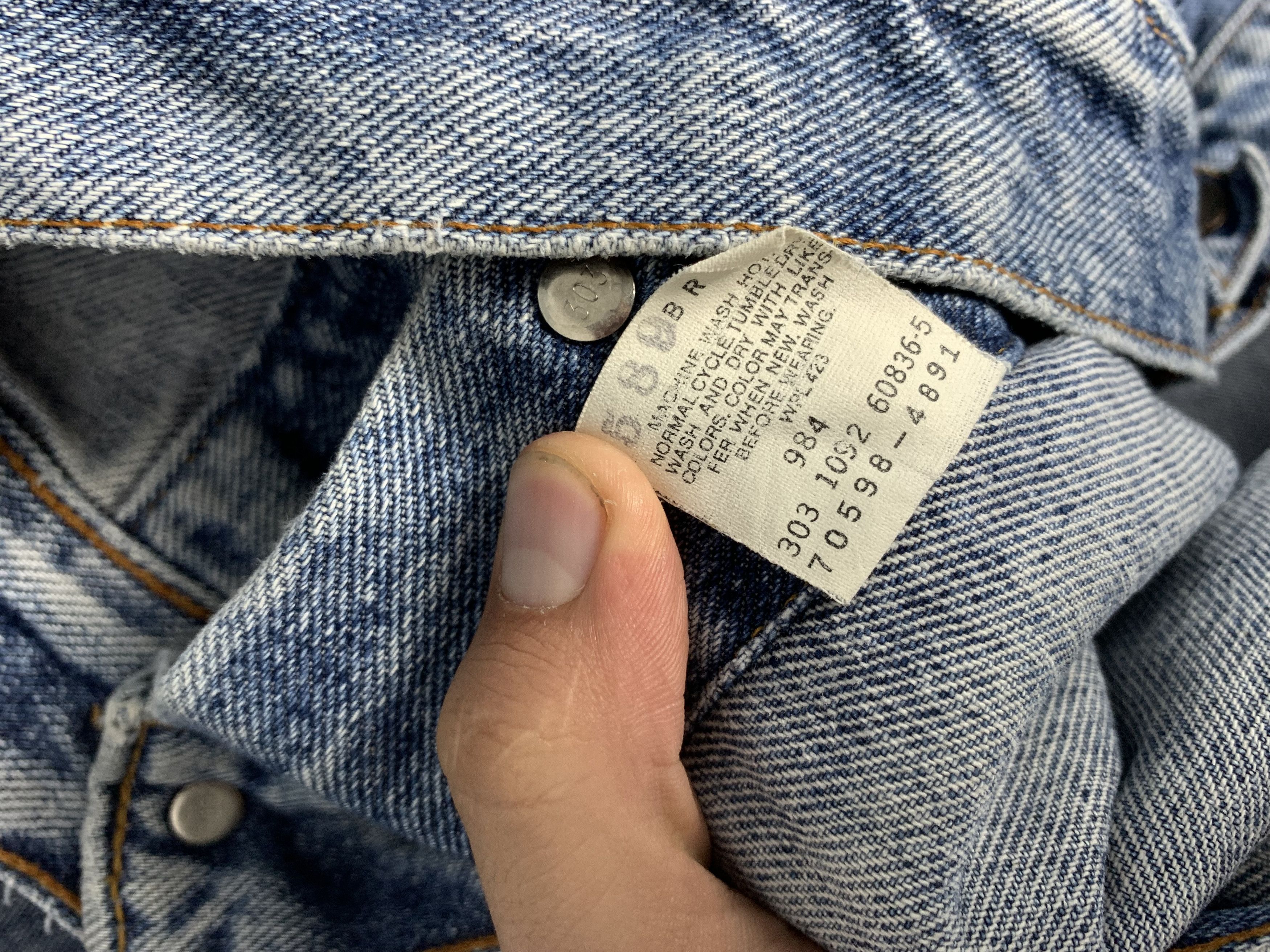 Levi's Vintage Levis Distressed Denim Jacket Jeans Made in USA Size US L / EU 52-54 / 3 - 5 Thumbnail