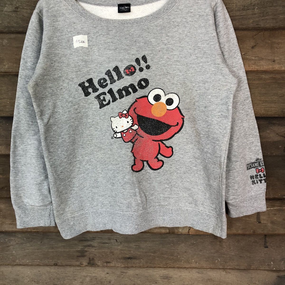 Cartoon Network Sesame Street X Hello Kitty Grey Sweatshirt vintage #454B Size L / US 10 / IT 46 - 3 Thumbnail