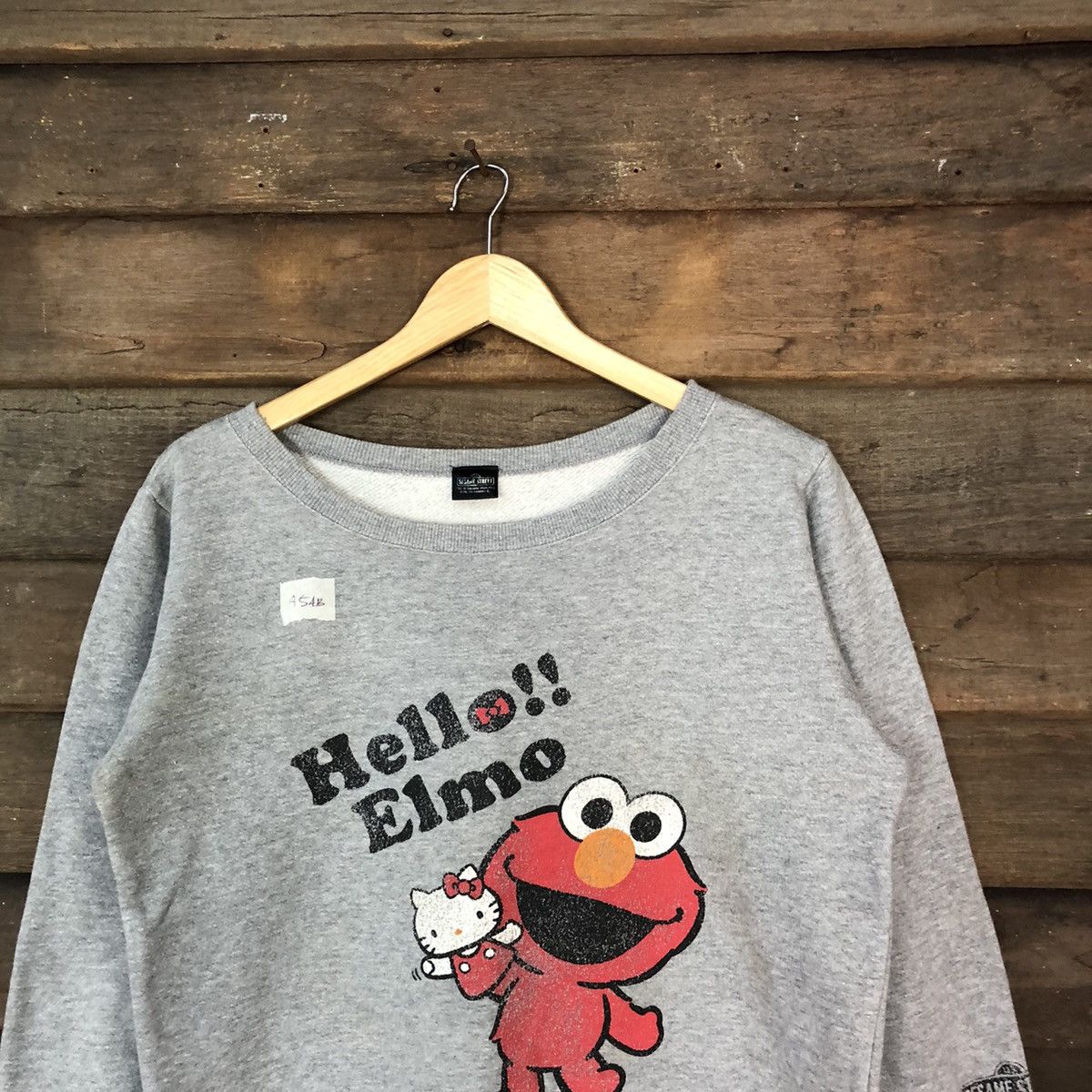 Cartoon Network Sesame Street X Hello Kitty Grey Sweatshirt vintage #454B Size L / US 10 / IT 46 - 2 Thumbnail
