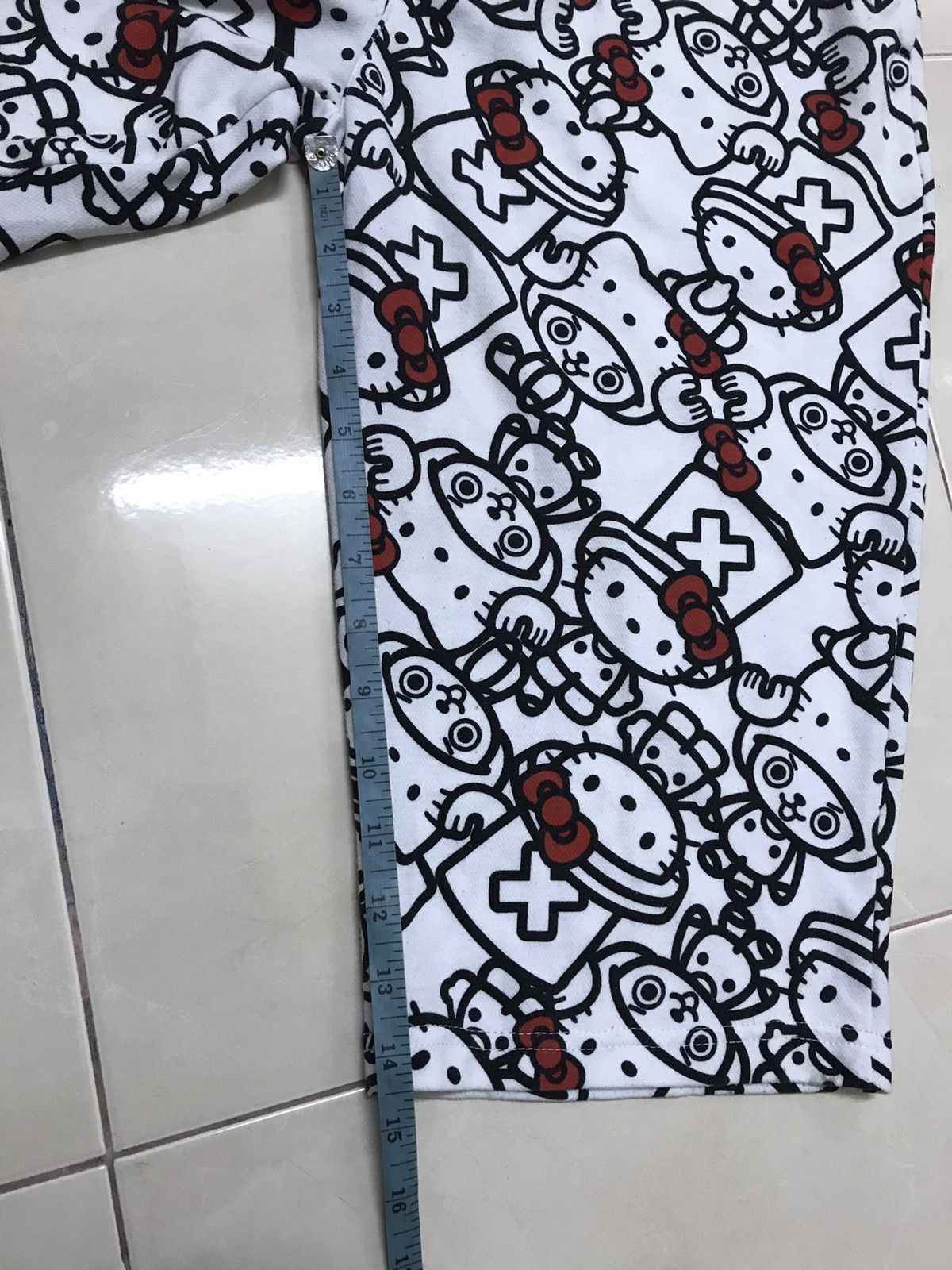Cartoon Network 🔥🔥BEST OFFER🔥🔥!! ONE PIECE FEAT HELLO KITTY FULL PRINT Size US 29 - 14 Thumbnail