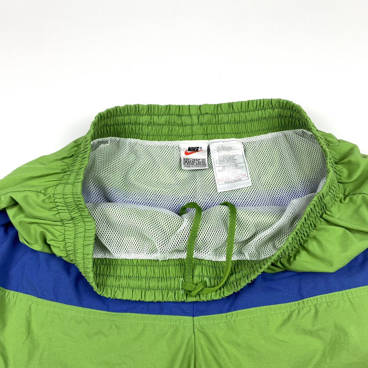 Nike 90’s Vintage Nike Shorts Big Logo Swoosh Travis Scott Style Size US 34 / EU 50 - 8 Thumbnail