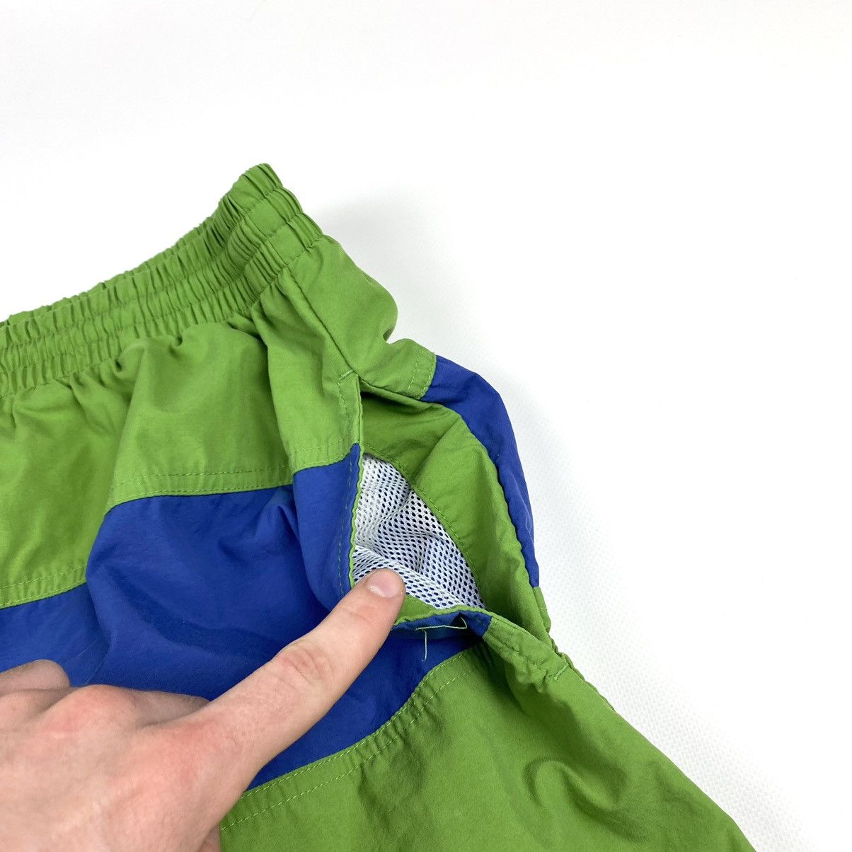 Nike 90’s Vintage Nike Shorts Big Logo Swoosh Travis Scott Style Size US 34 / EU 50 - 6 Thumbnail